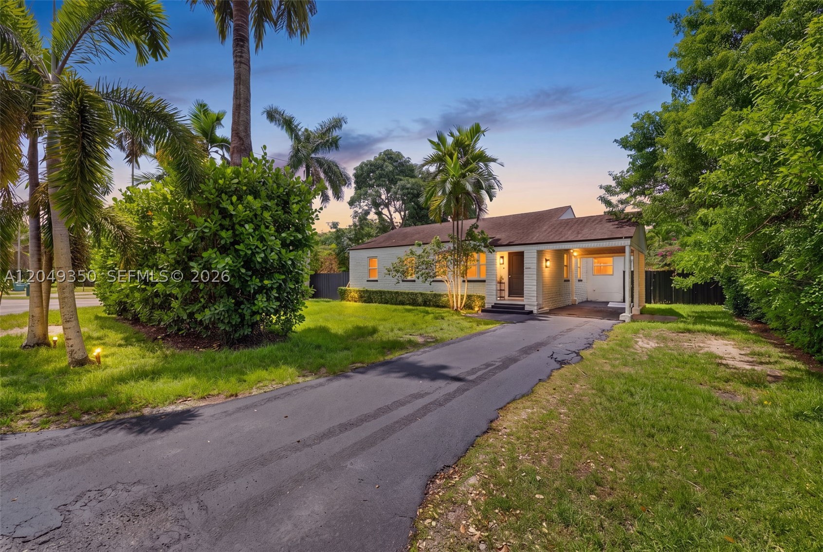 UNIVERSITY MNR - Residential Lease