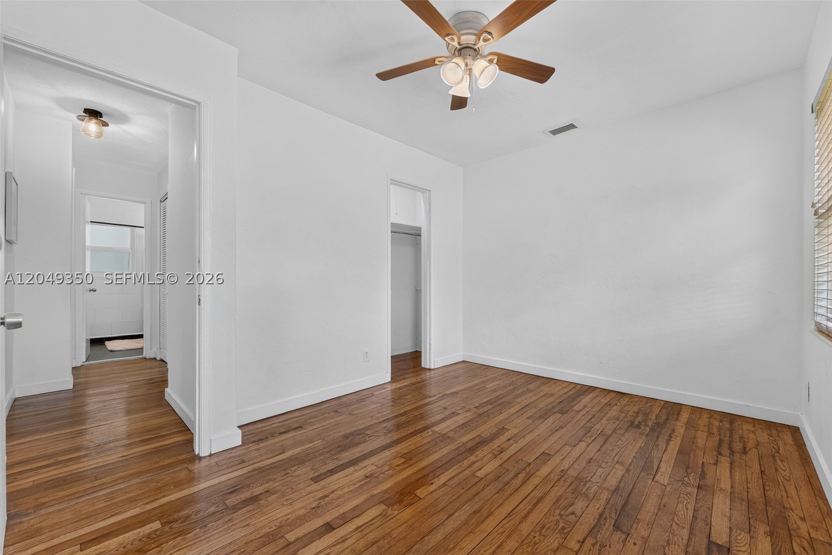 UNIVERSITY MNR - Residential Lease