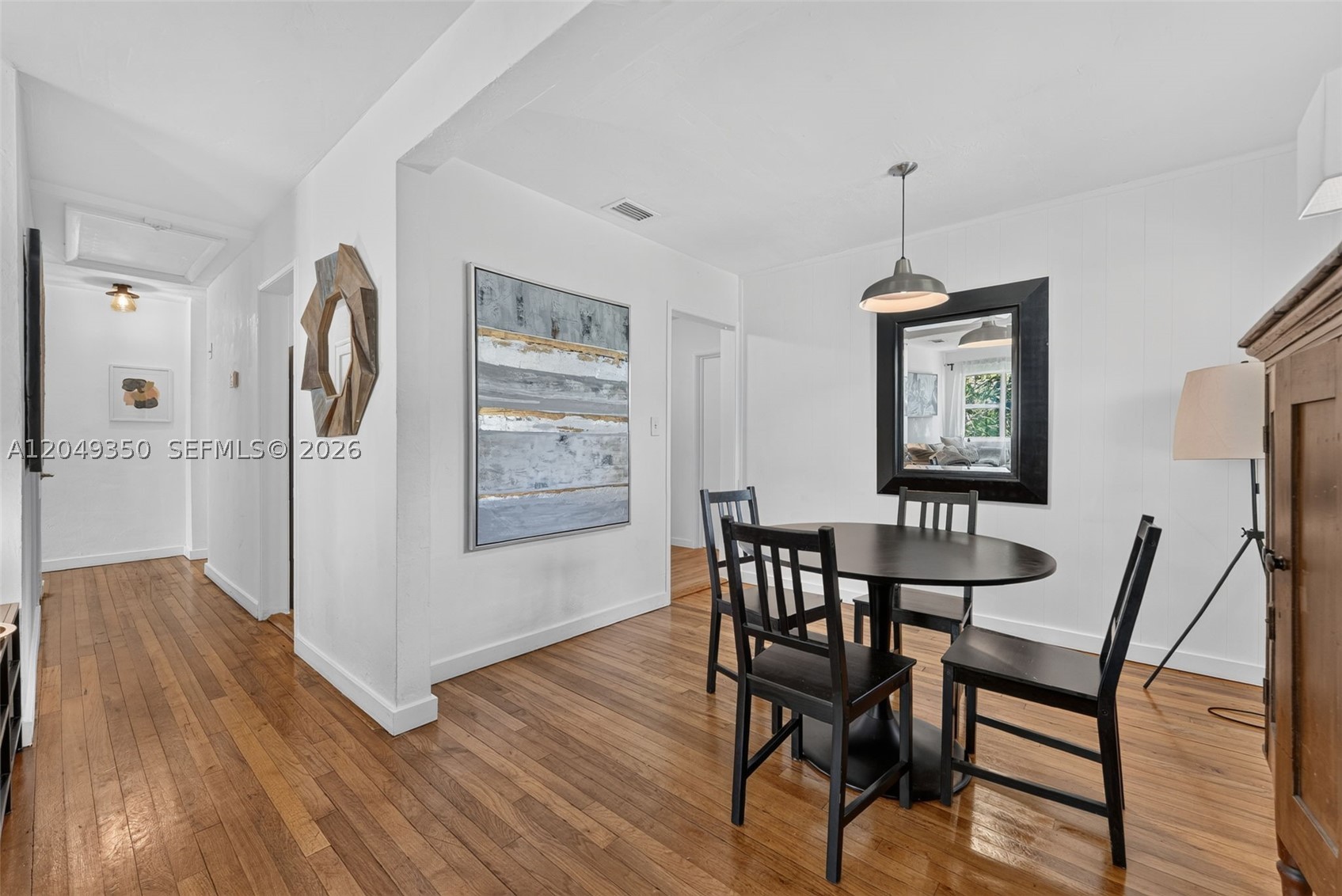 UNIVERSITY MNR - Residential Lease
