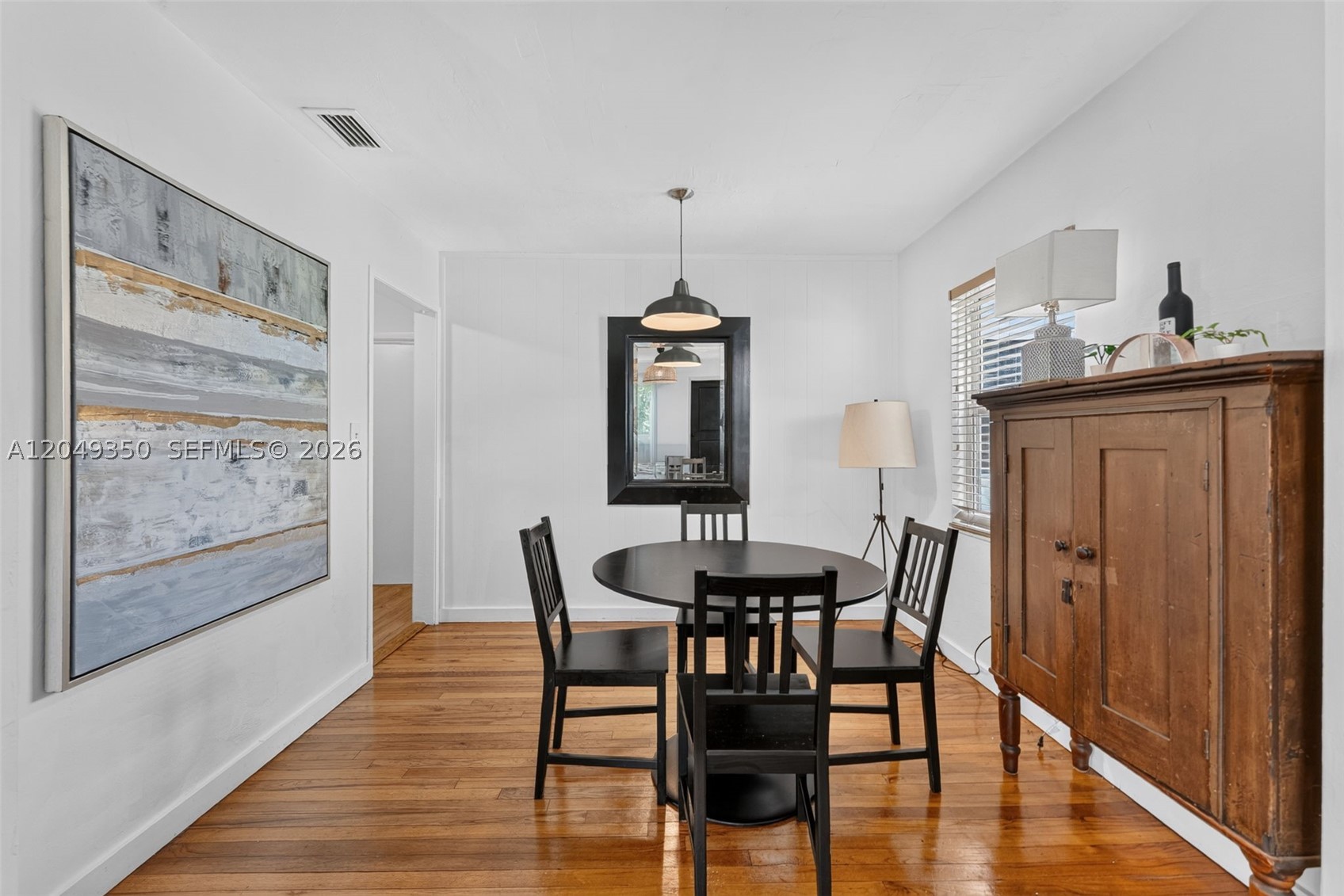 UNIVERSITY MNR - Residential Lease