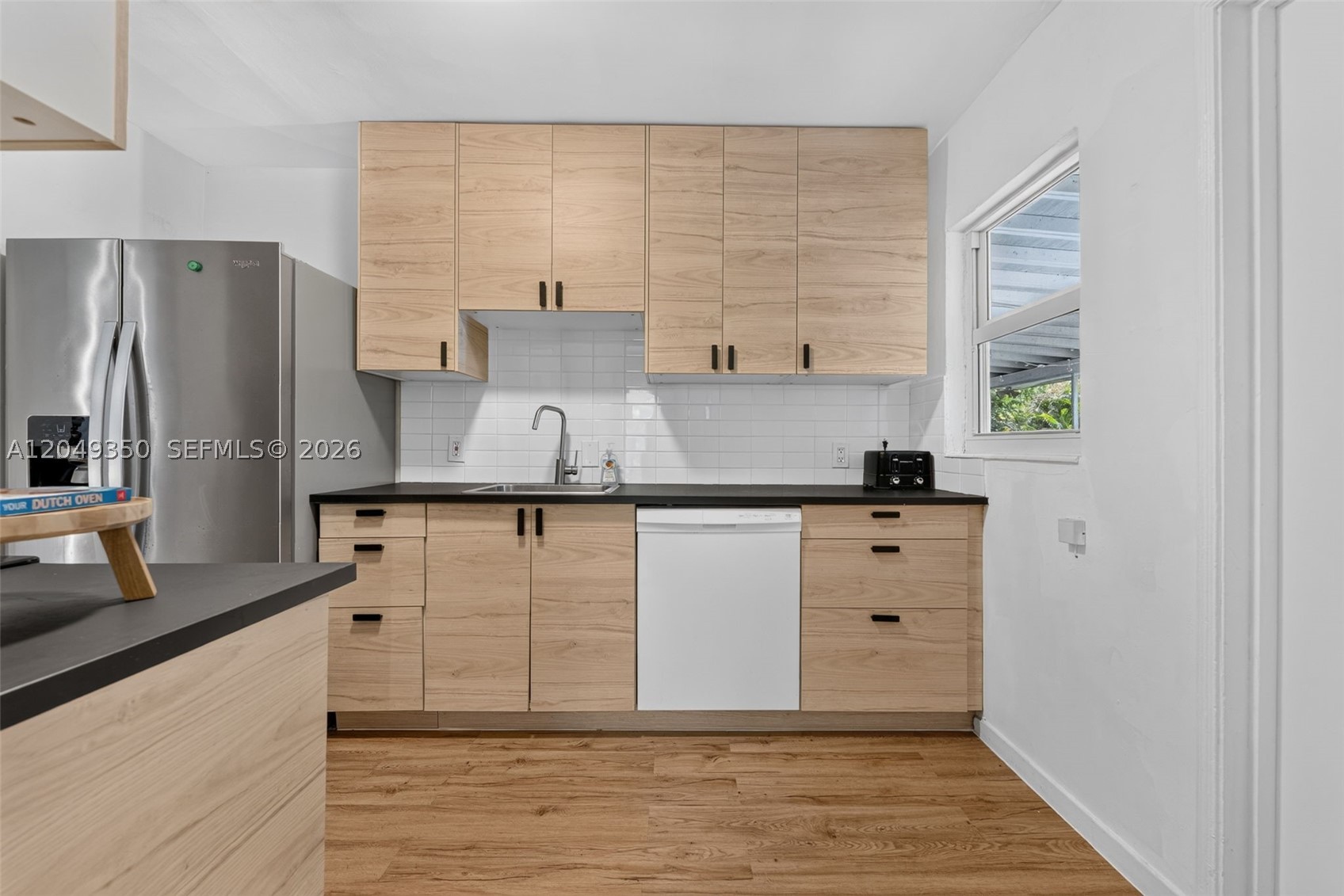UNIVERSITY MNR - Residential Lease