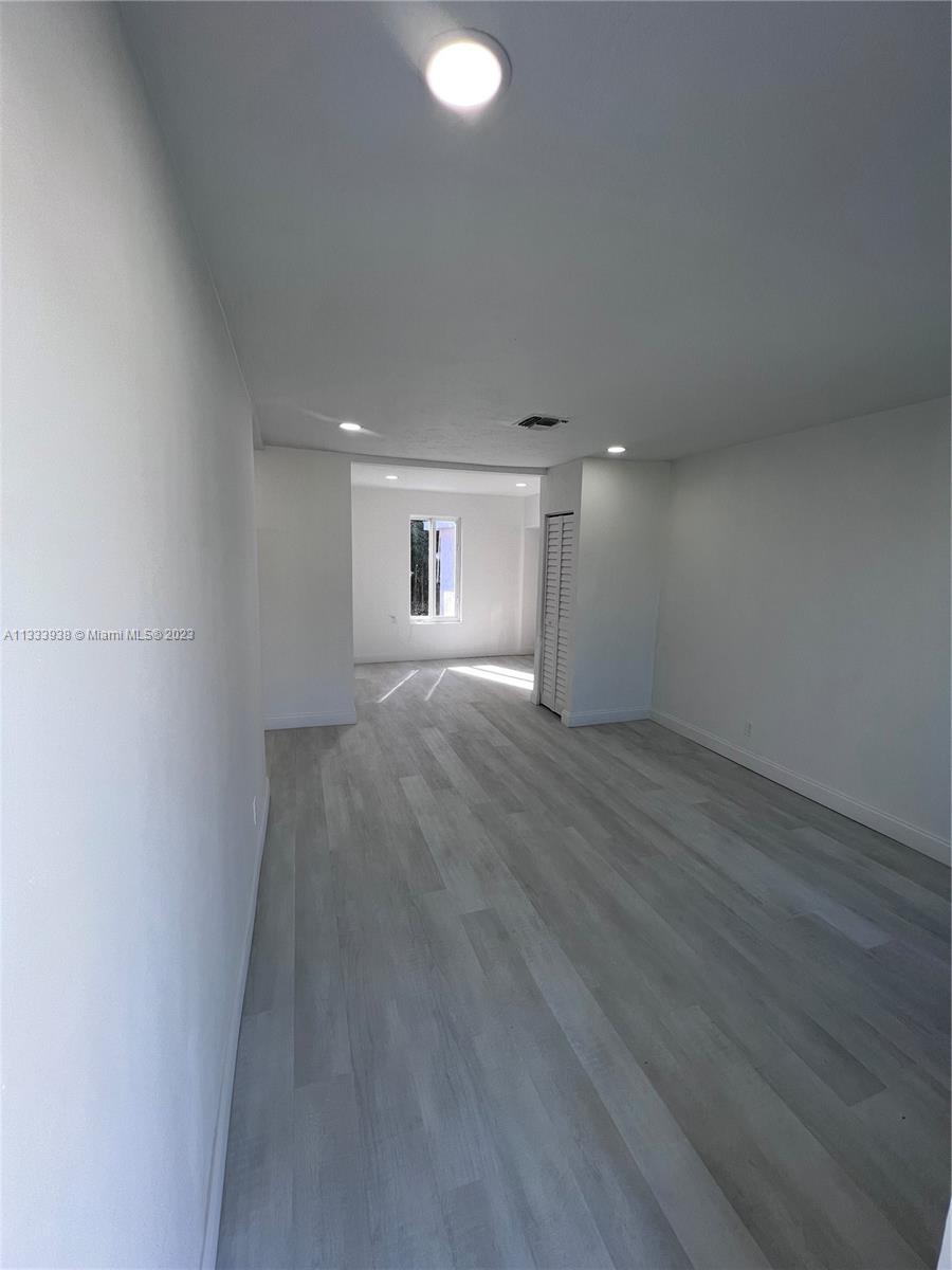 SUNNYSIDE ESTATES - Residential