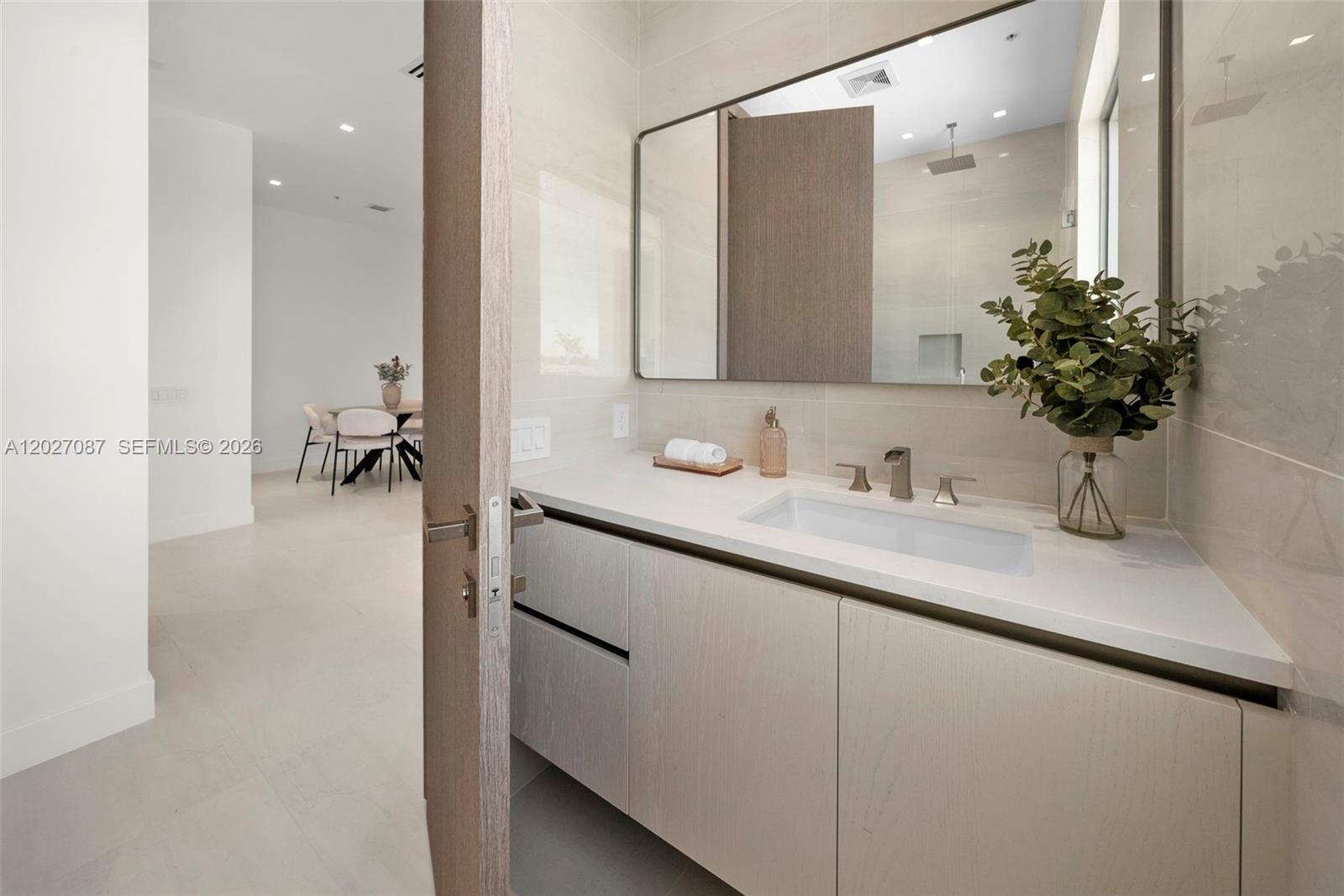 DELRAY TOWN OF - Residential Lease