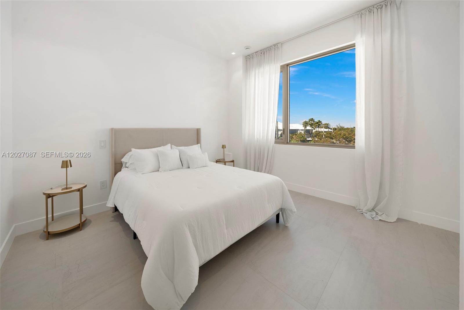 DELRAY TOWN OF - Residential Lease