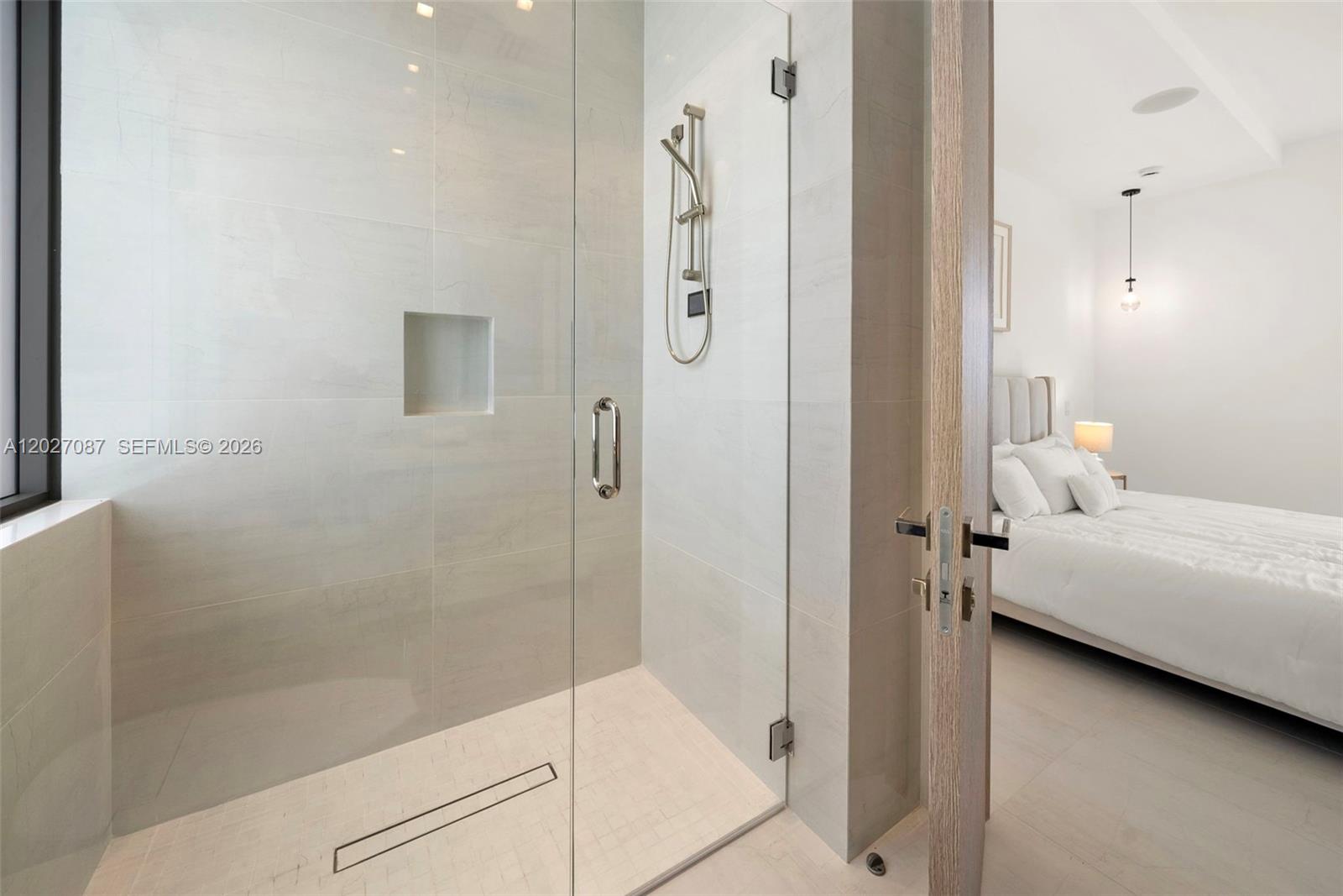 DELRAY TOWN OF - Residential Lease