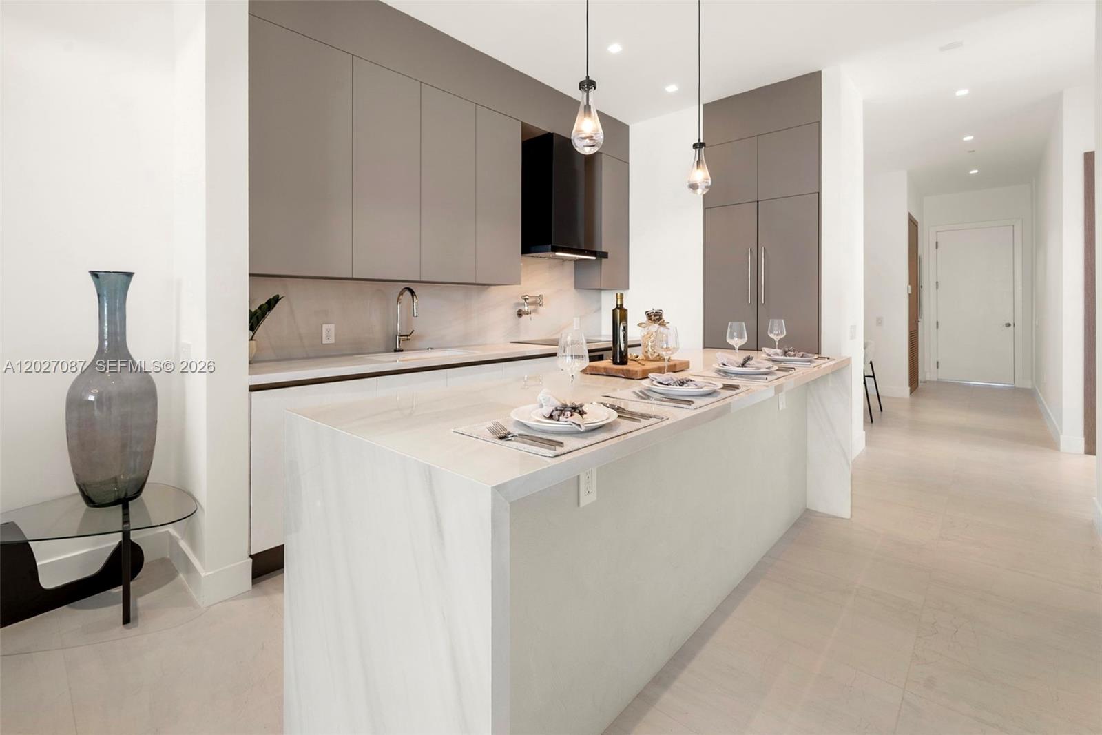 DELRAY TOWN OF - Residential Lease