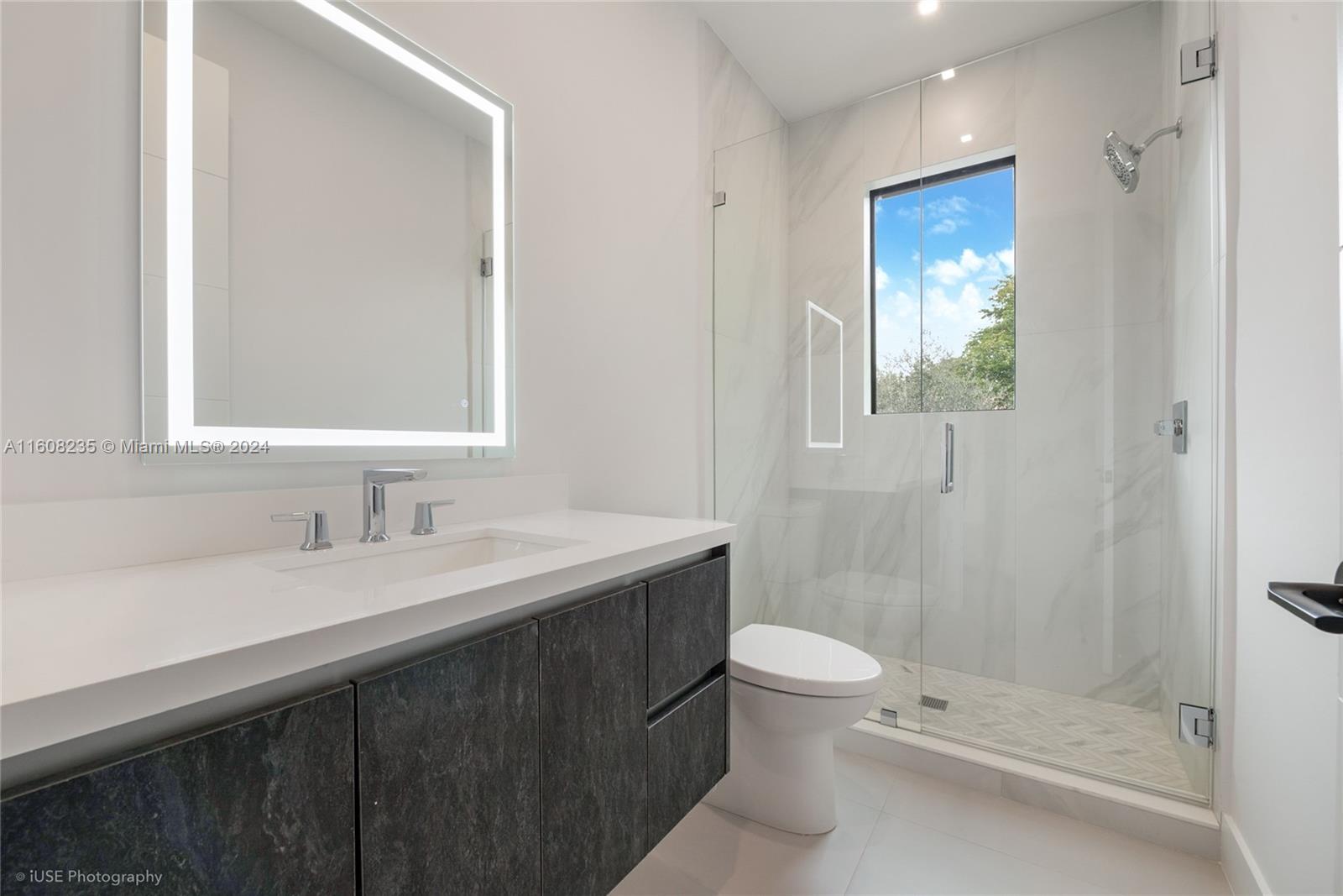 CORAL ESTATES - Residential