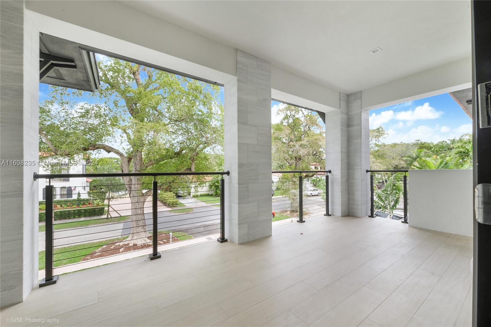 CORAL ESTATES - Residential