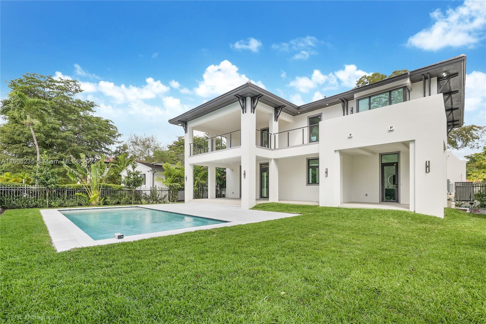 CORAL ESTATES - Residential