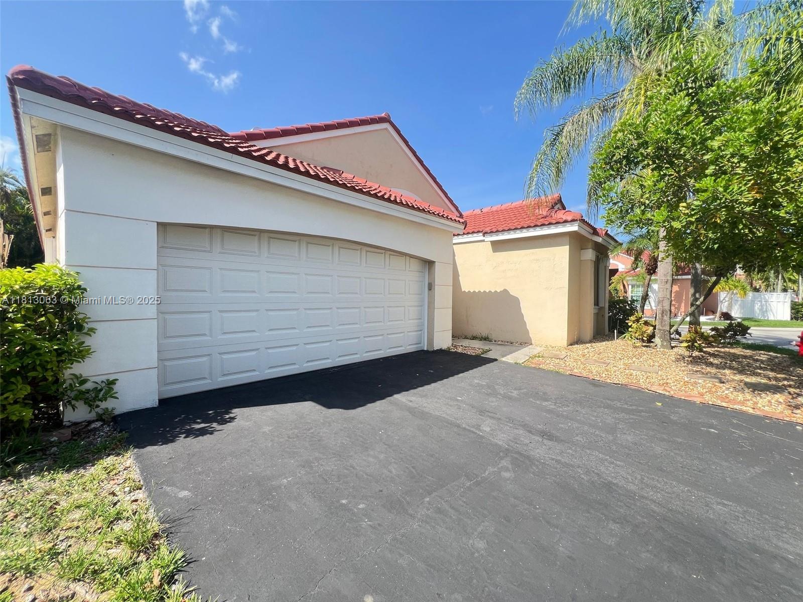 SECTOR 5 - - Residential Lease