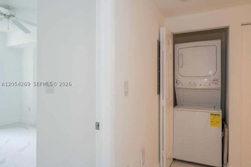 VERANDA CONDO - Residential Lease