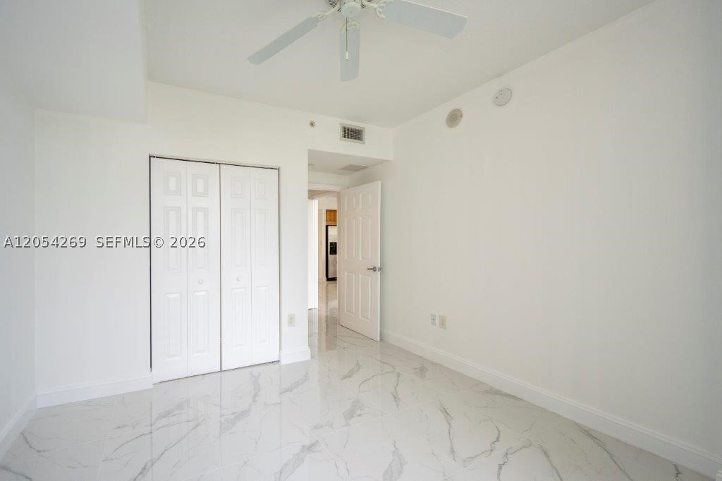 VERANDA CONDO - Residential Lease