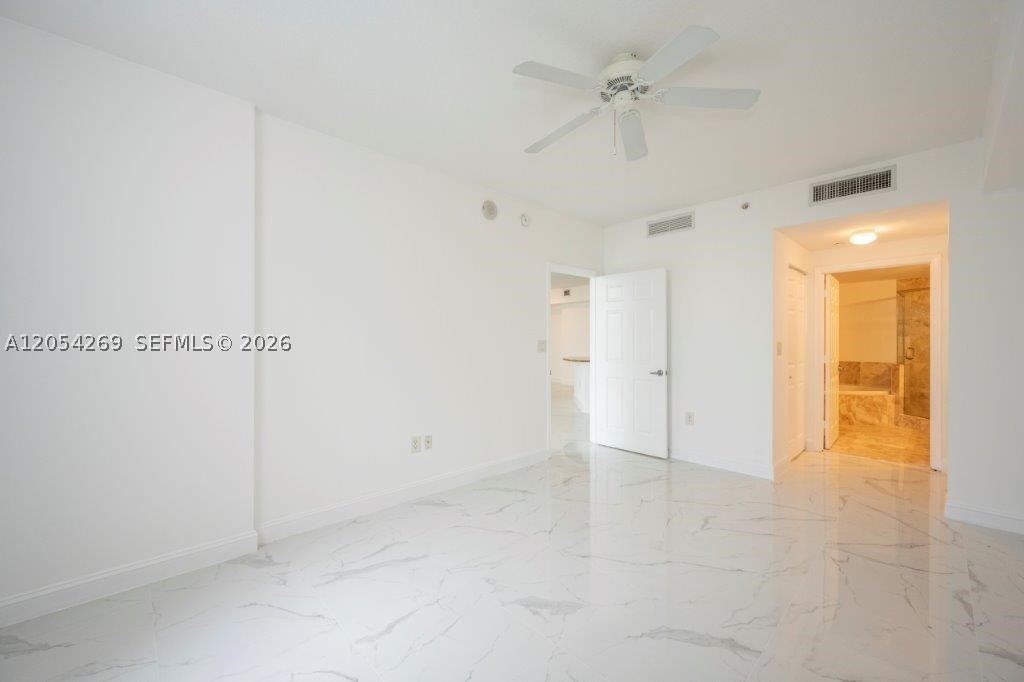 VERANDA CONDO - Residential Lease