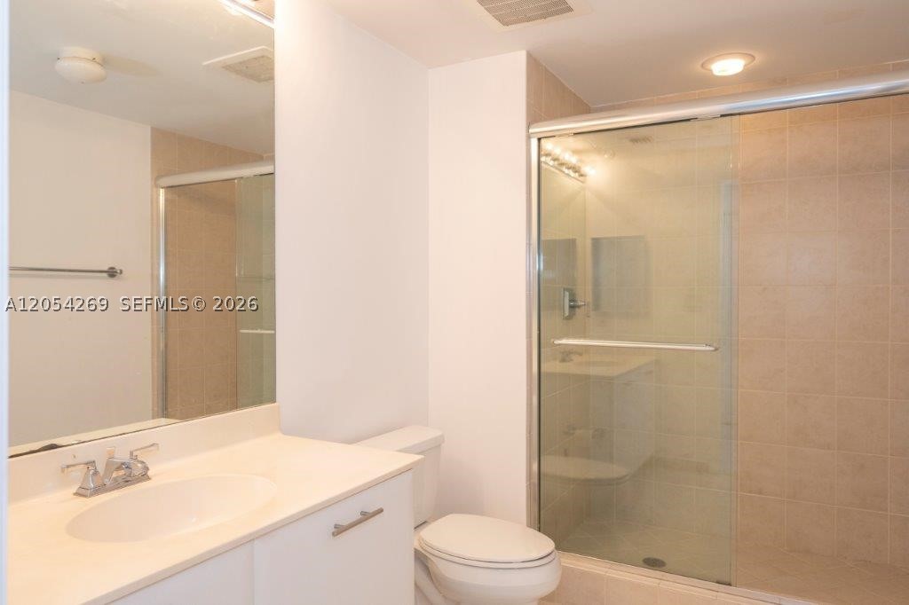 VERANDA CONDO - Residential Lease