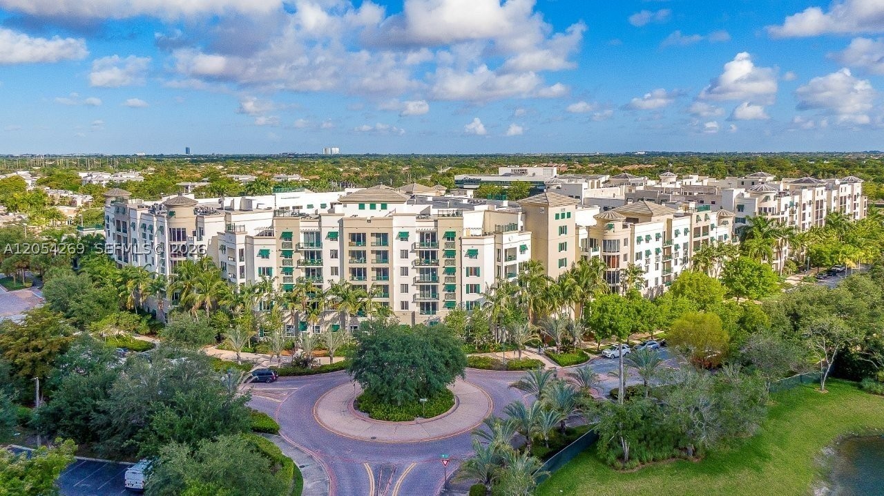 VERANDA CONDO - Residential Lease