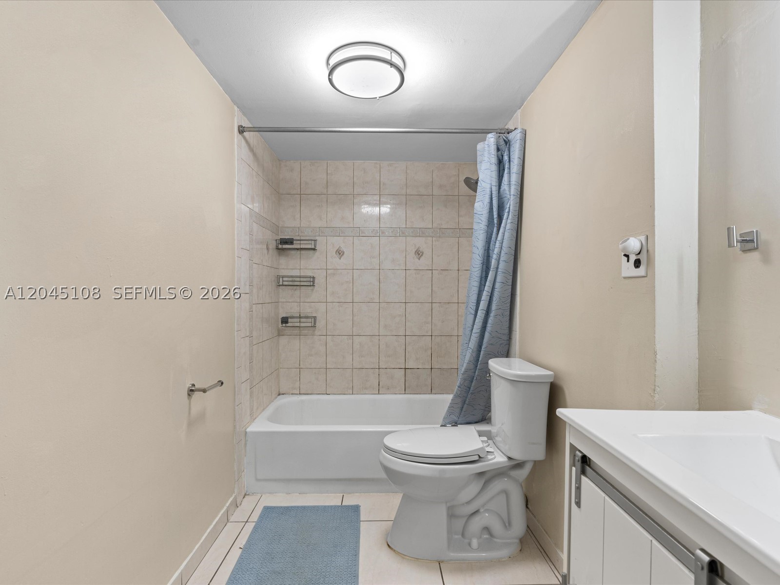 WEST LAKE VILLAGE CONDO - Residential