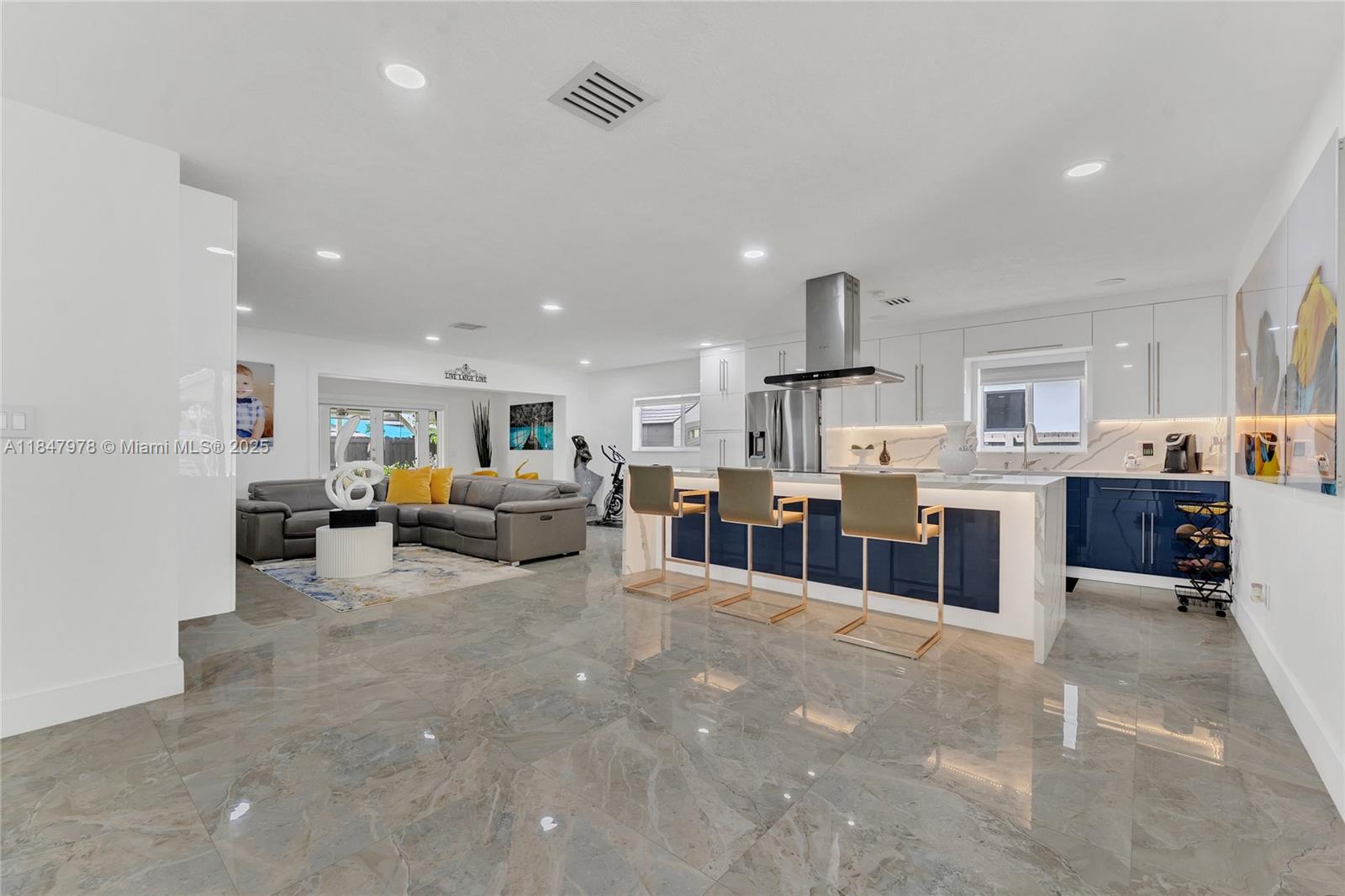SOUTH CORAL HOMES SEC 2 - Residential Lease