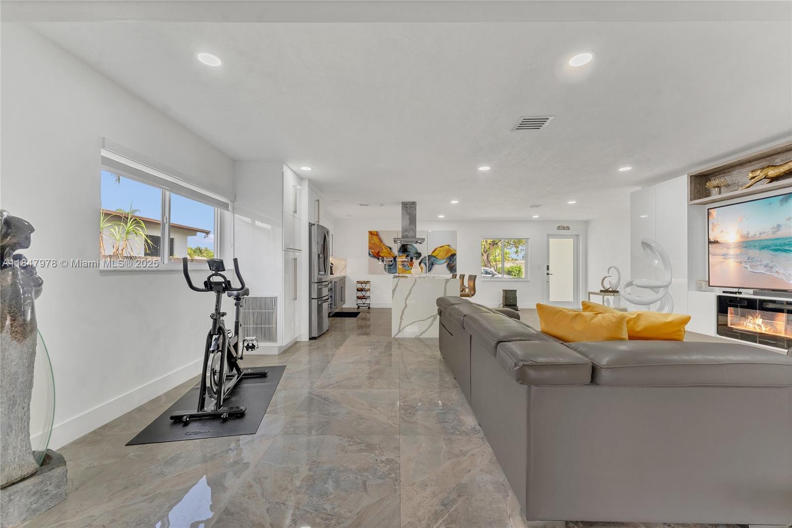 SOUTH CORAL HOMES SEC 2 - Residential Lease