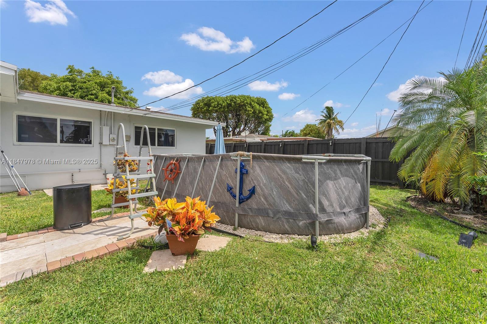 SOUTH CORAL HOMES SEC 2 - Residential Lease