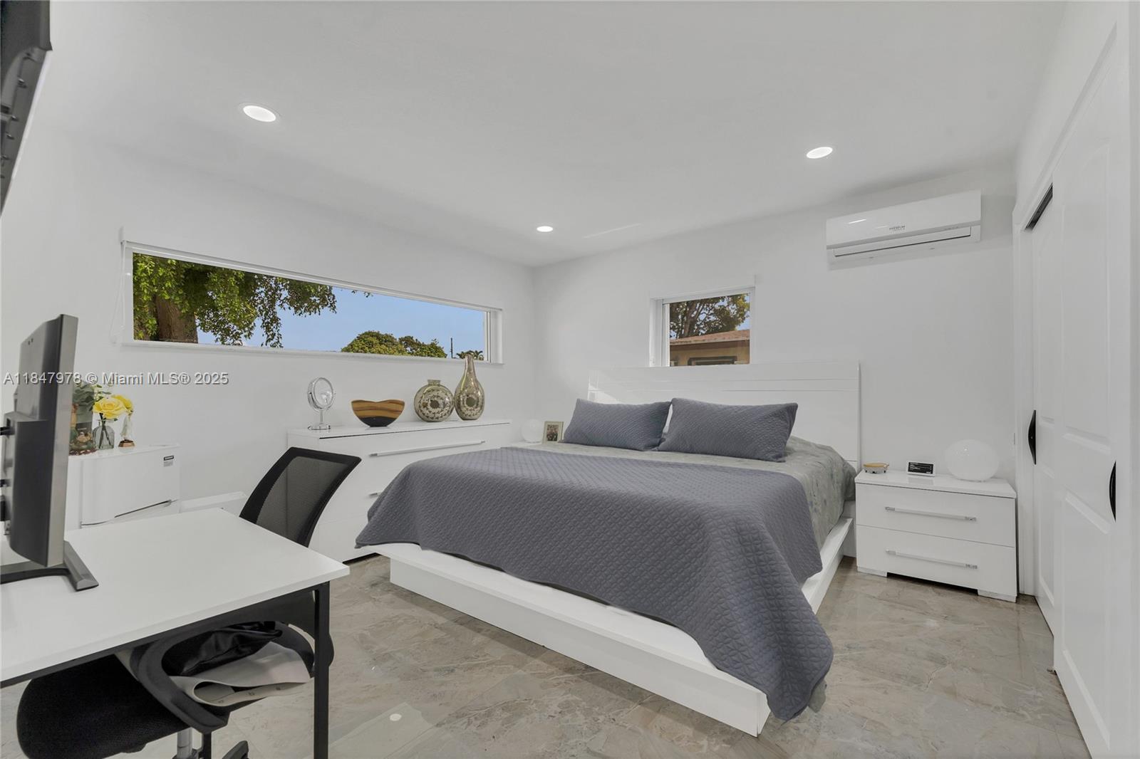 SOUTH CORAL HOMES SEC 2 - Residential Lease