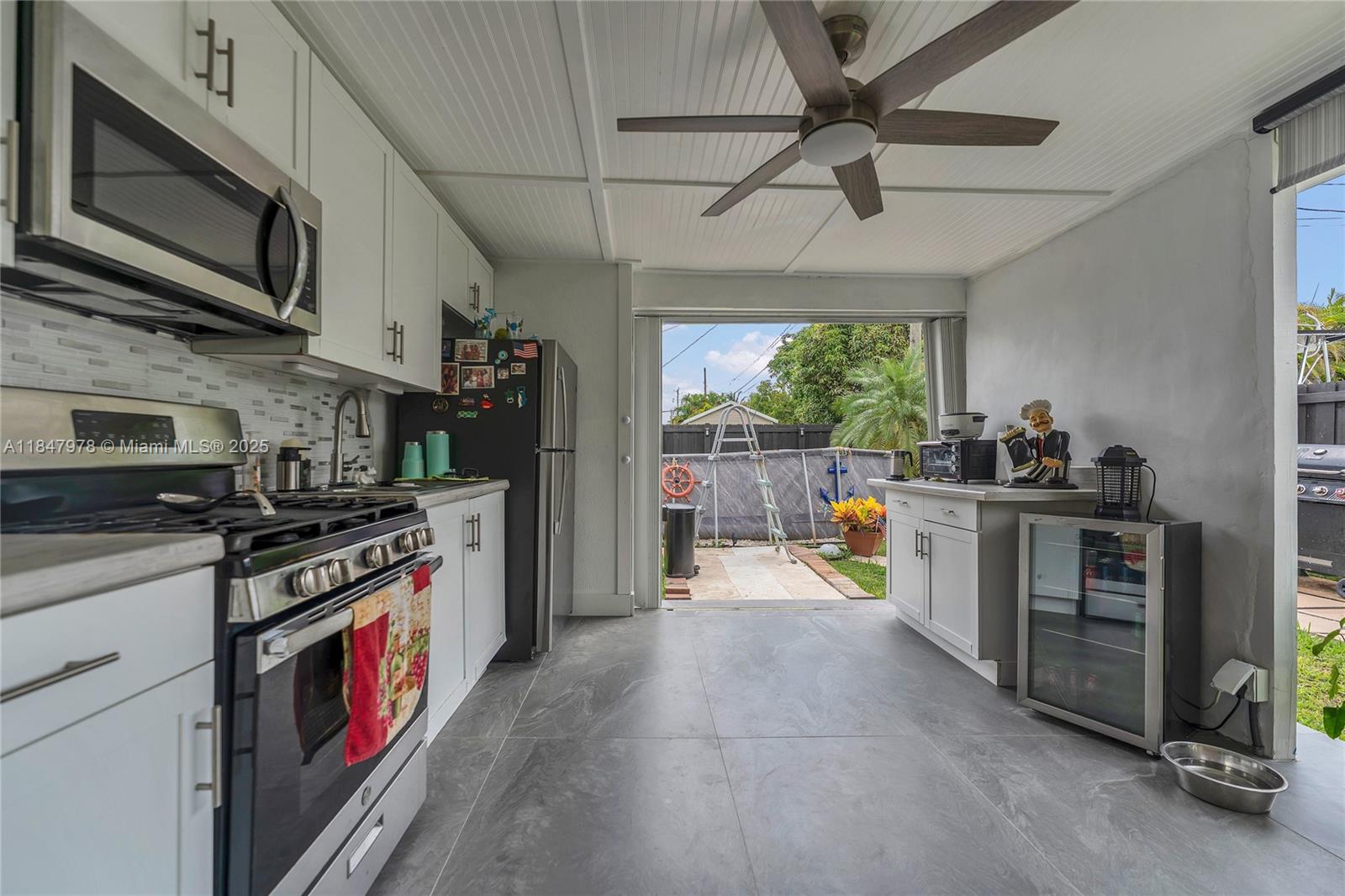 SOUTH CORAL HOMES SEC 2 - Residential Lease
