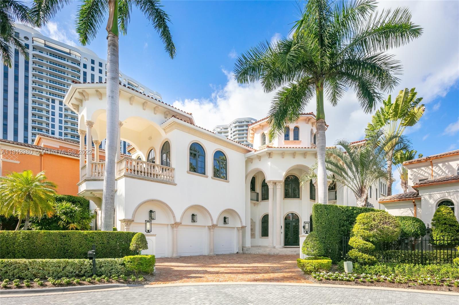 ISLAND ESTATES - Residential