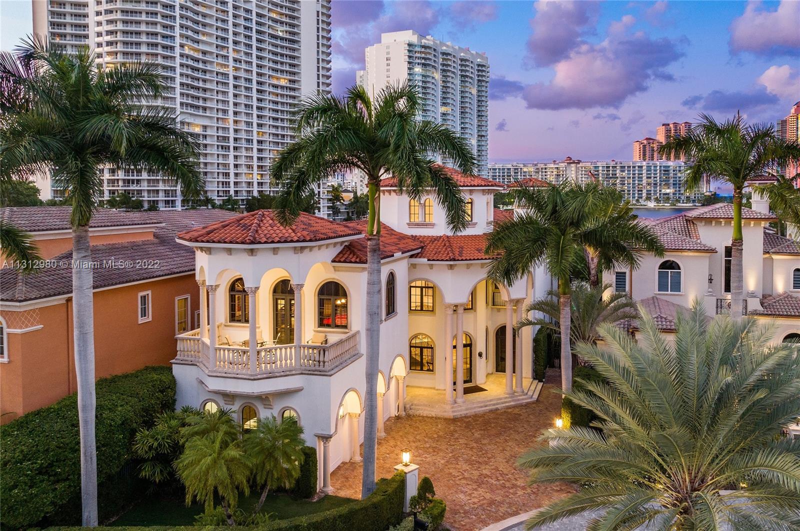 ISLAND ESTATES - Residential