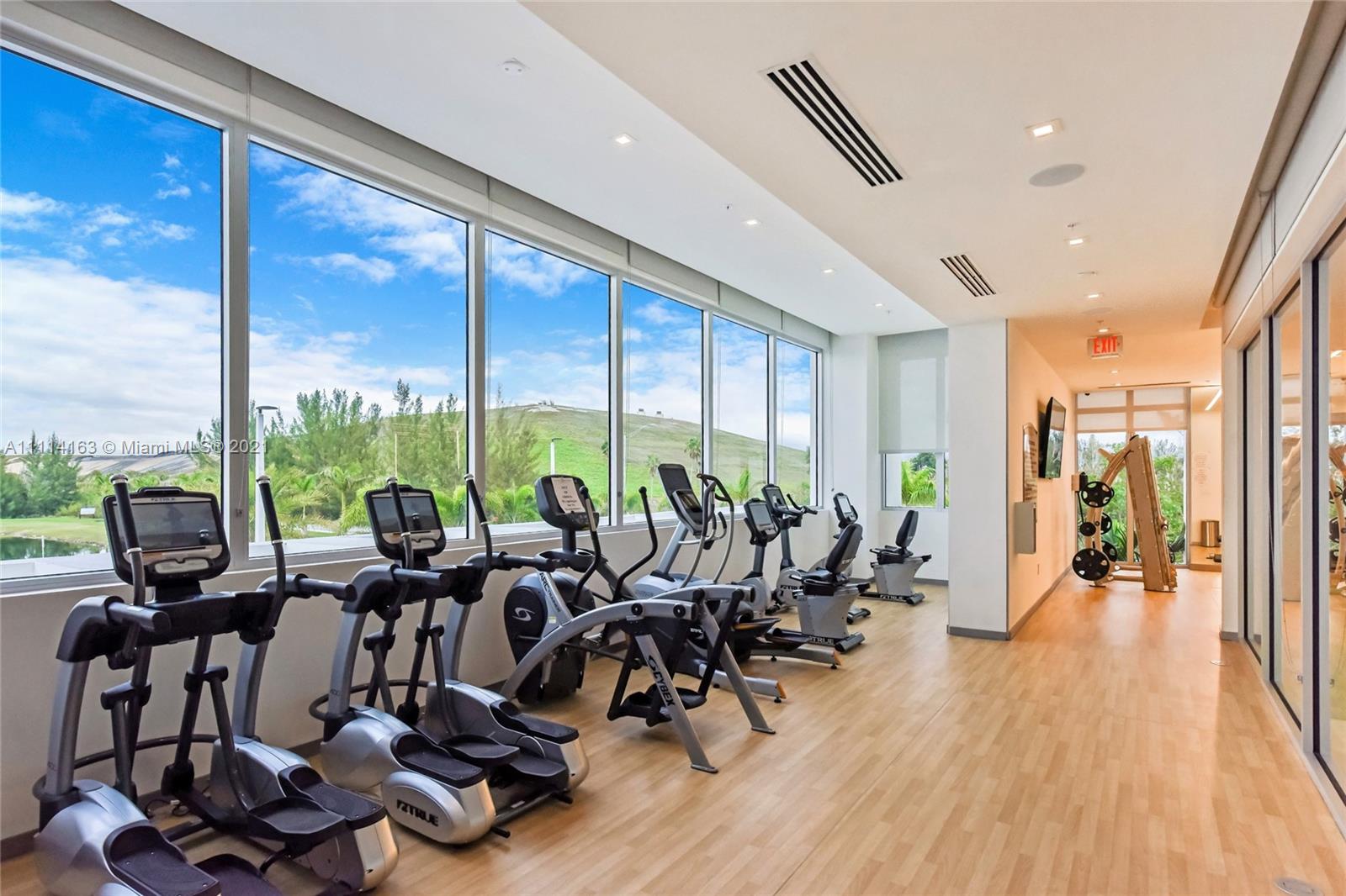 LANDMARK AT DORAL CONDO N - Residential