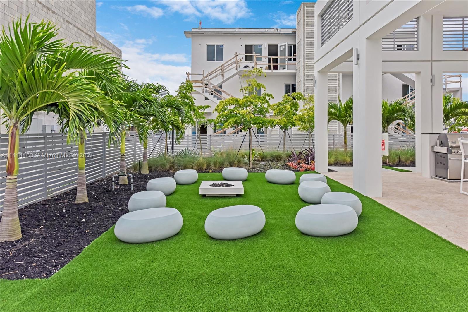 LANDMARK AT DORAL CONDO N - Residential