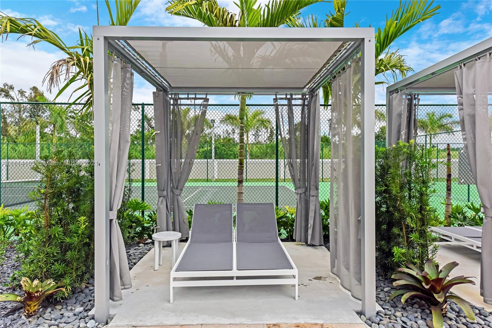 LANDMARK AT DORAL CONDO N - Residential
