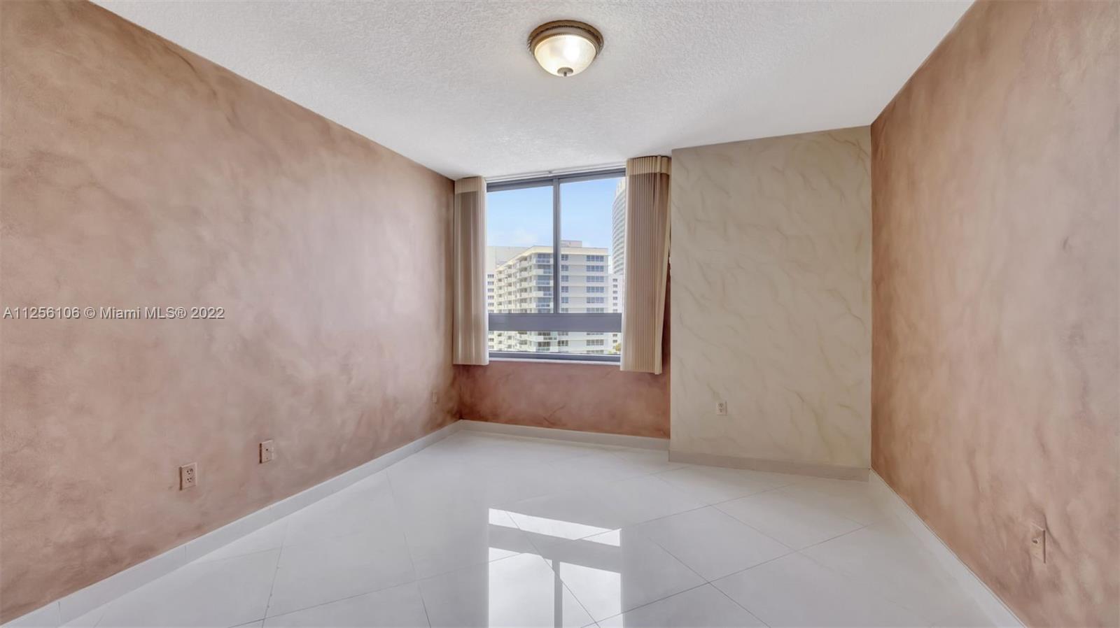 THE WAVERLY AT SOUTH BEACH - Residential