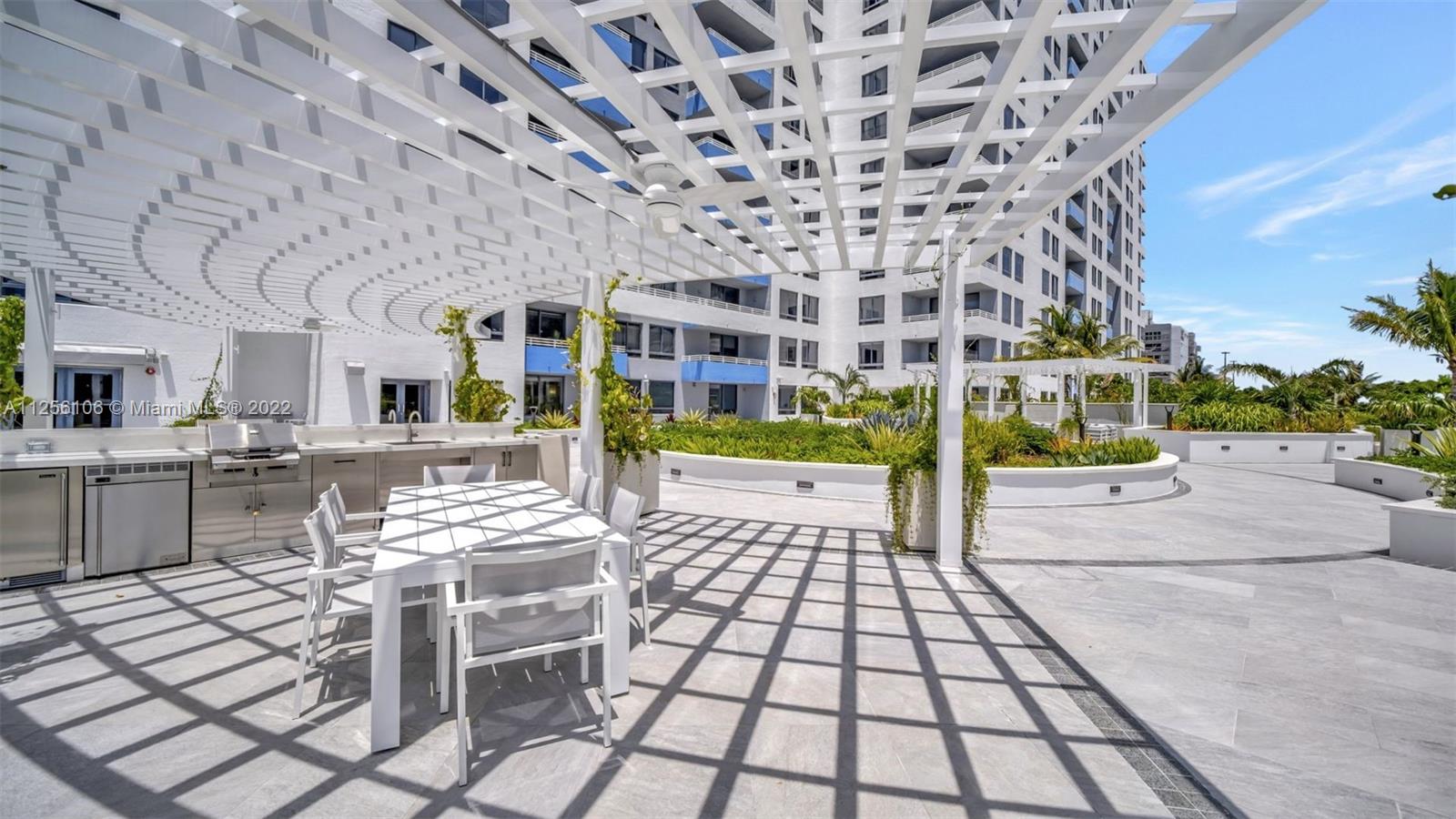 THE WAVERLY AT SOUTH BEACH - Residential