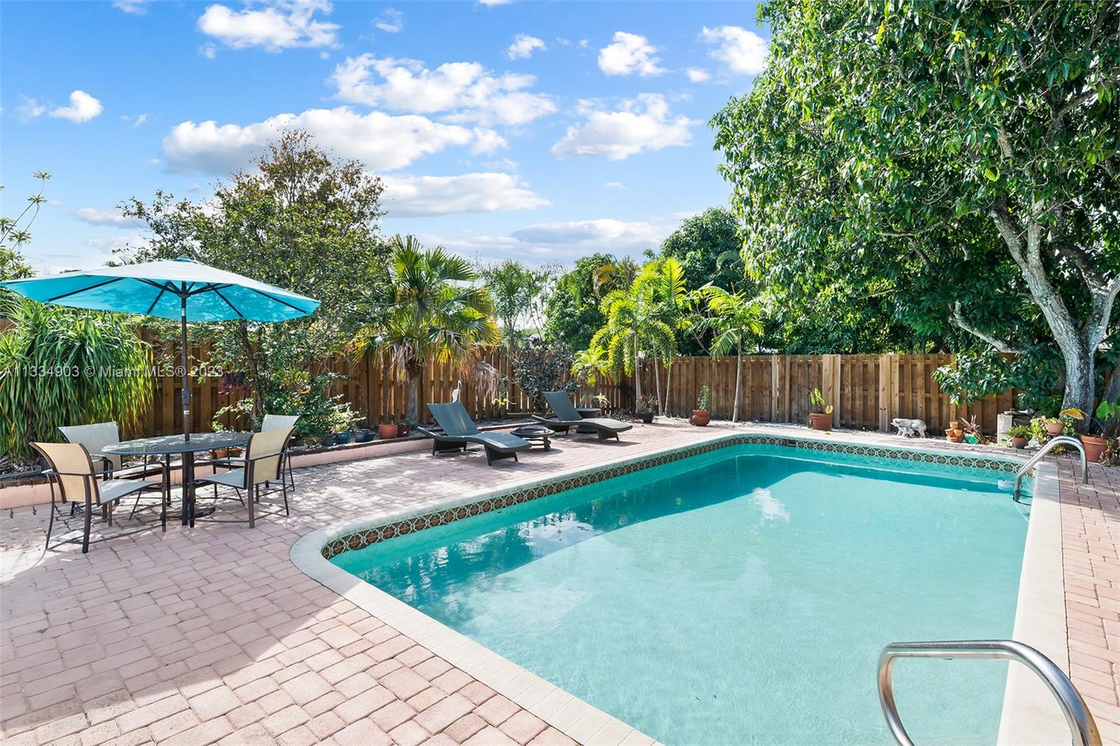 HOLLYWOOD HILLS AMEN PLAT - Residential