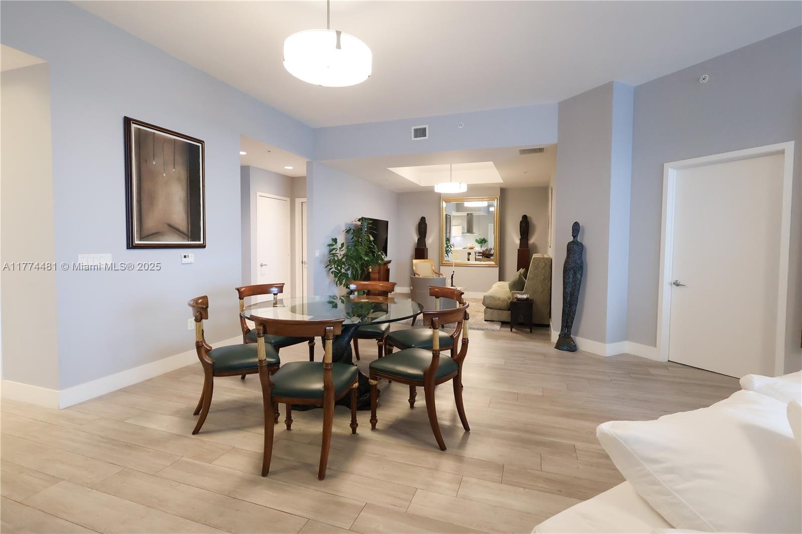 MARINA PALMS RESIDENCES N - Residential Lease