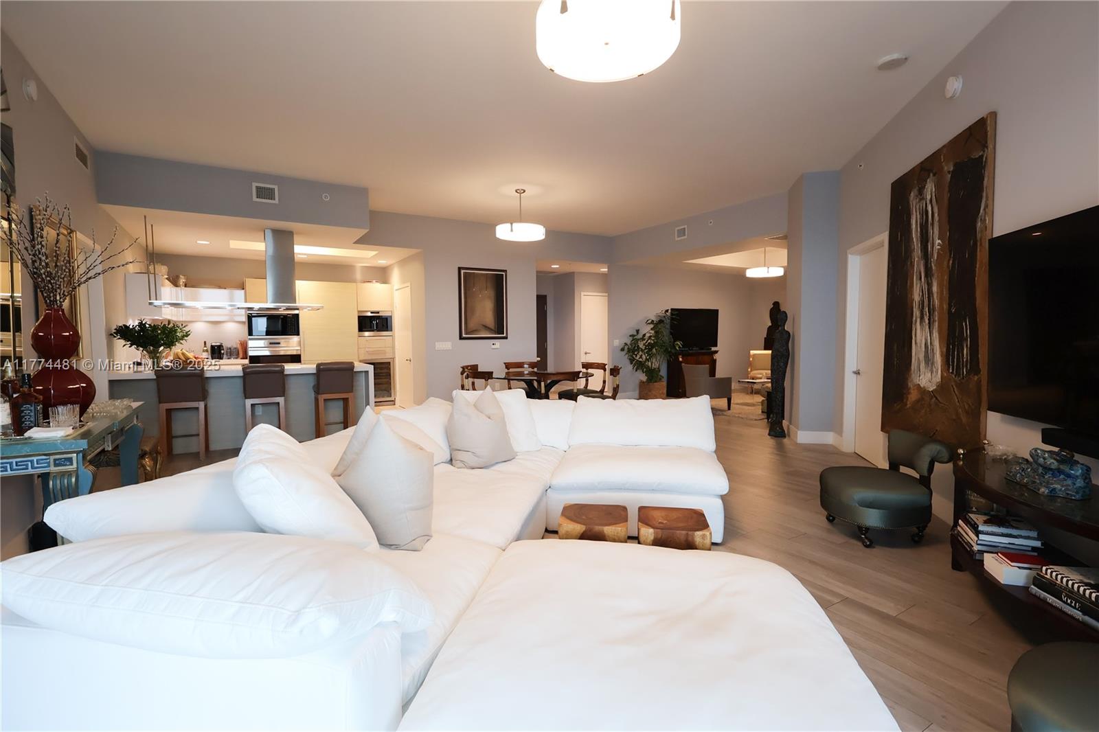 MARINA PALMS RESIDENCES N - Residential Lease