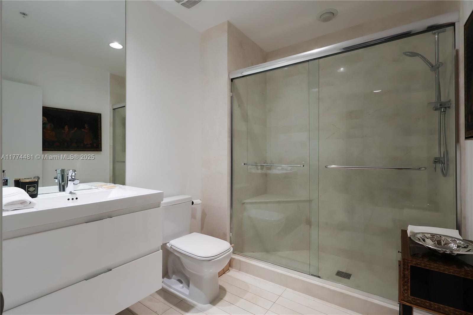 MARINA PALMS RESIDENCES N - Residential Lease