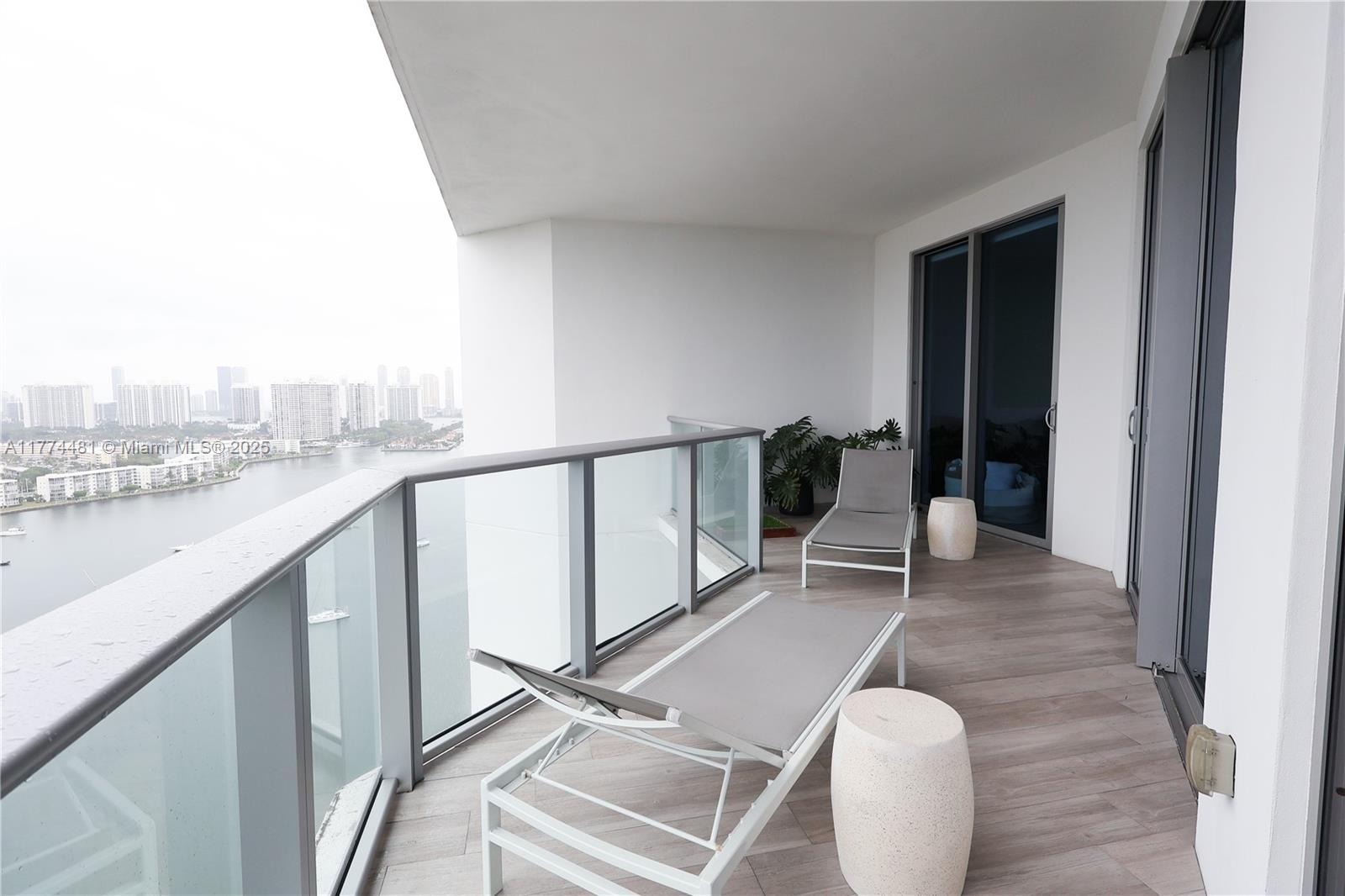 MARINA PALMS RESIDENCES N - Residential Lease