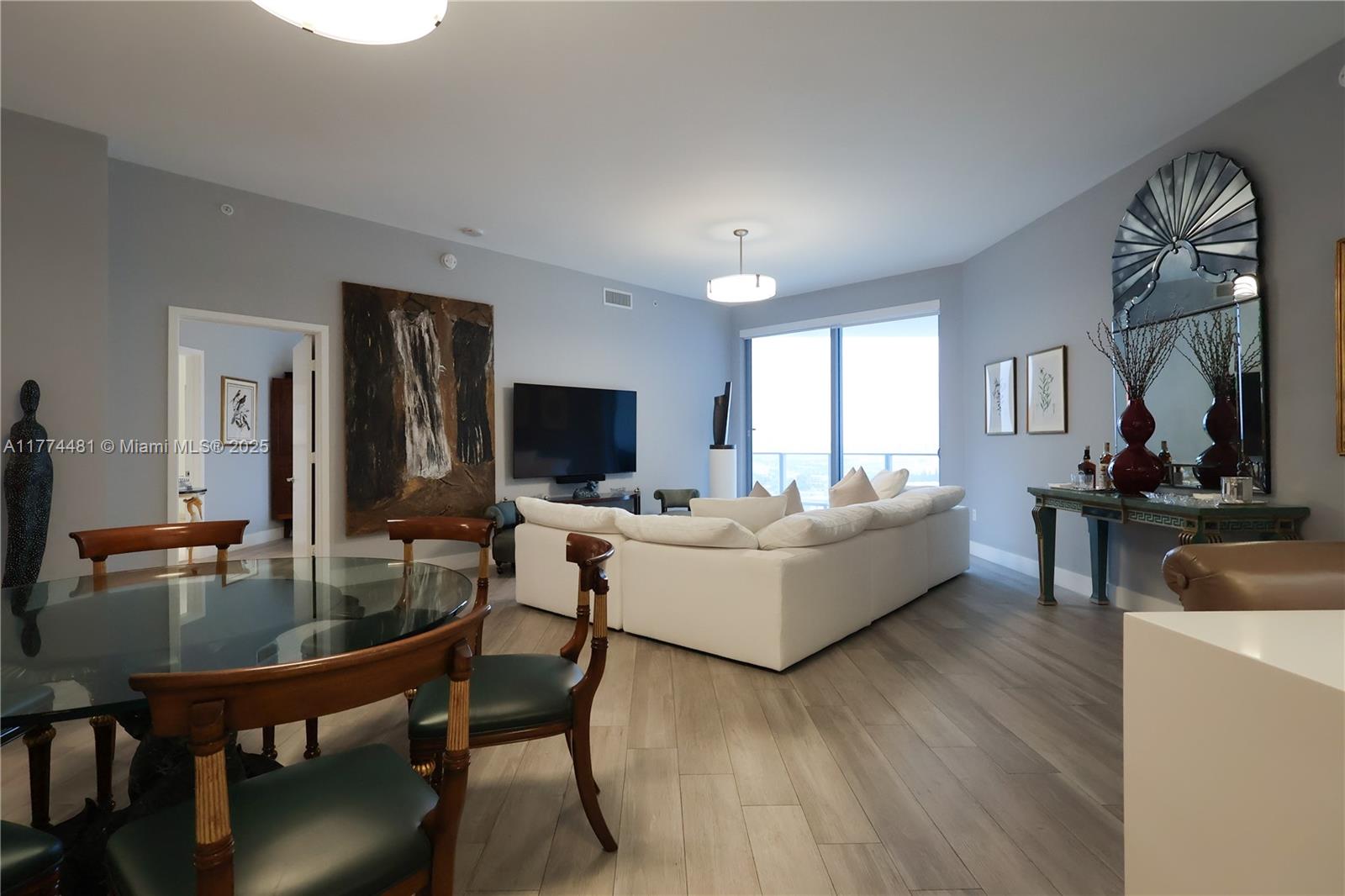MARINA PALMS RESIDENCES N - Residential Lease
