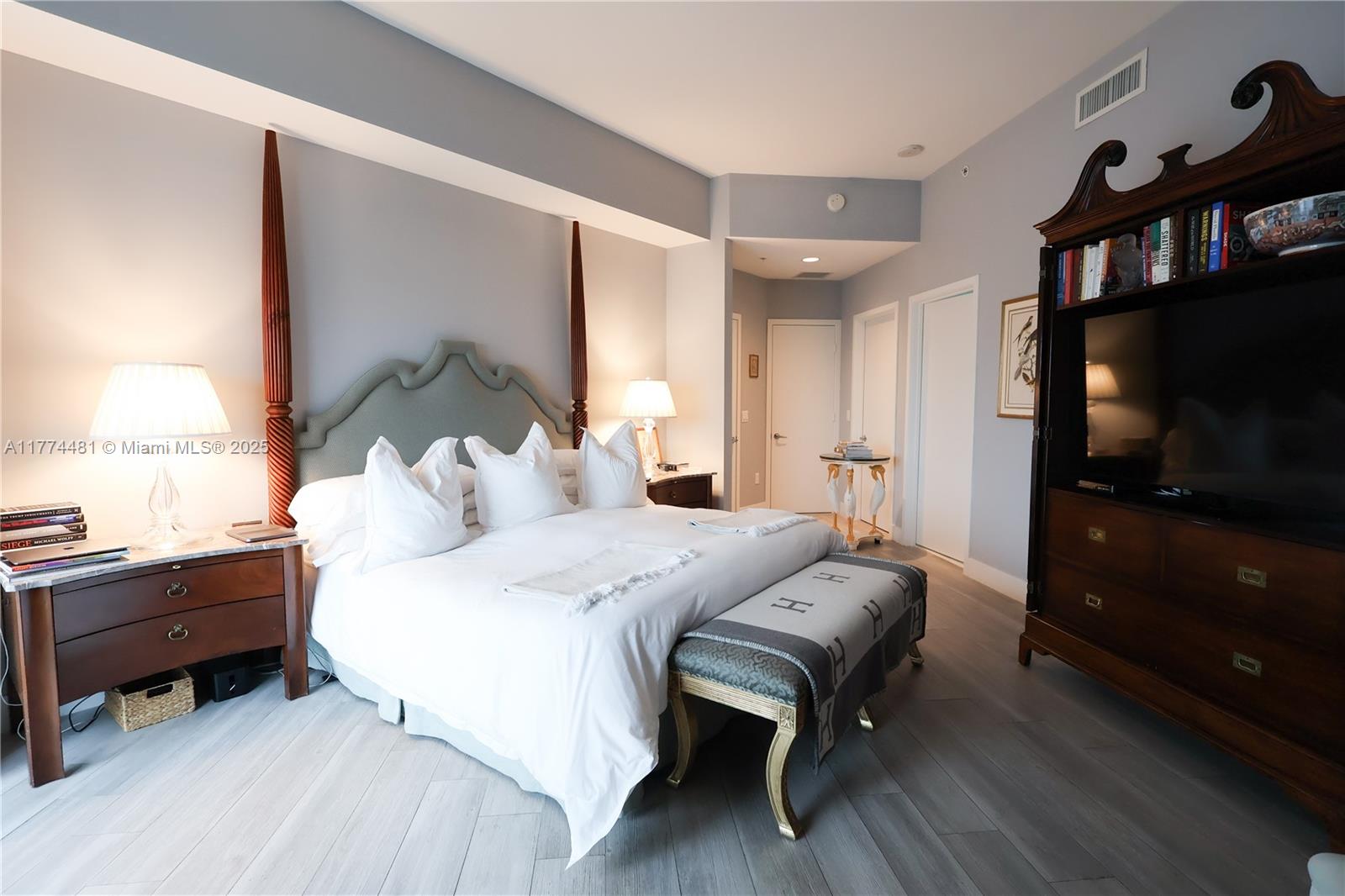 MARINA PALMS RESIDENCES N - Residential Lease