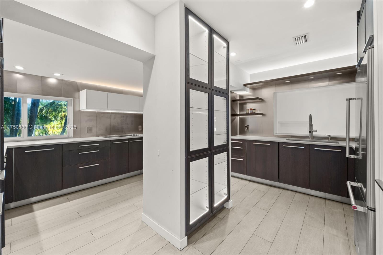 BELLE MEADE - Residential