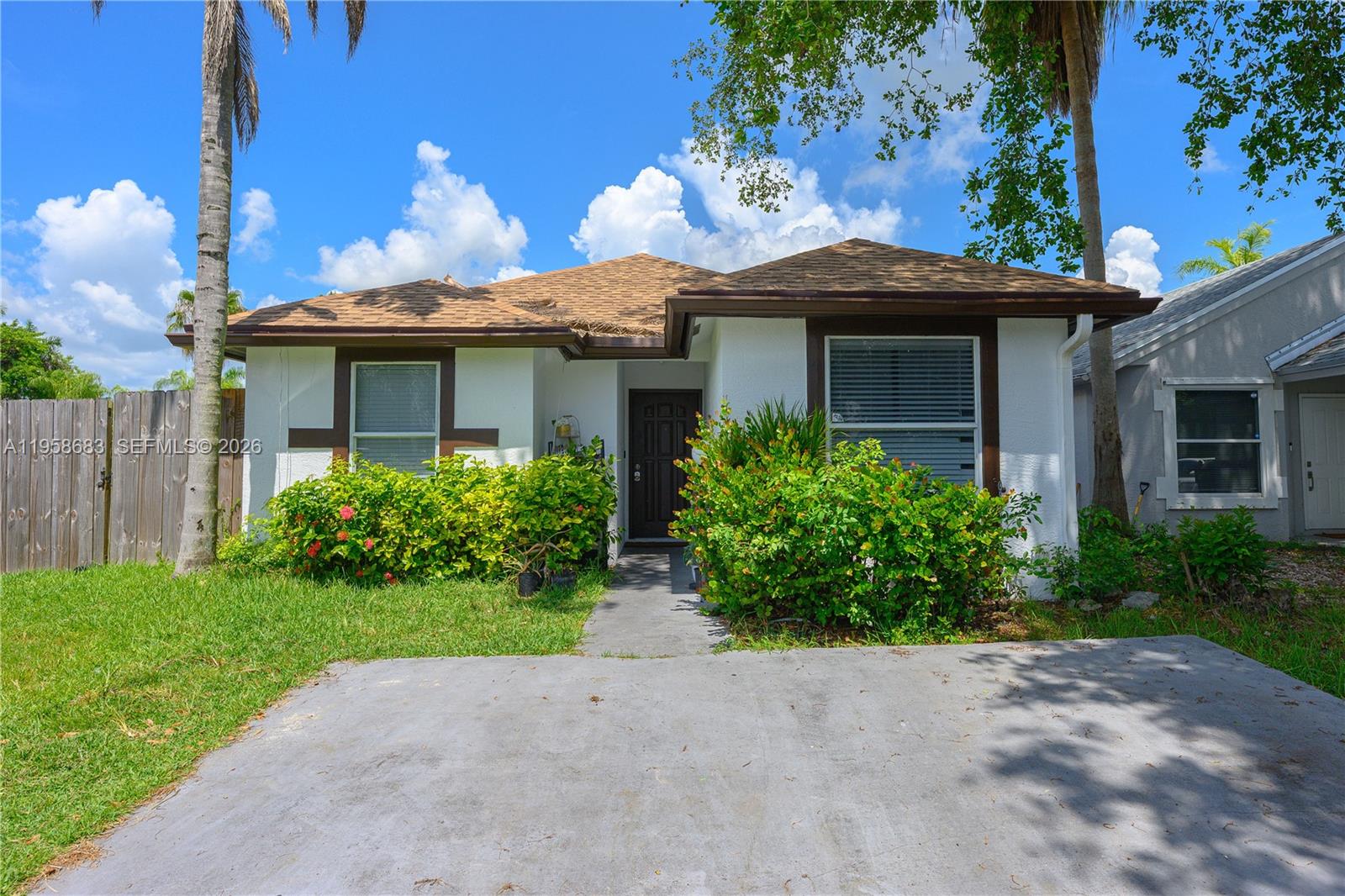 Easy Florida living at Village of Palm Bay in Florida City, where comfort, space, and smart buying come together beautifully. 4-bedroom, 2-bath.  1year old Roof w/ permits 
Big perks that make this home even sweeter: 
    •    Seller Contribution of $10,000 
    •    $100,000 at only 1% for 30 years, available for your down payment or closing costs for qualified buyers
    •    Combine with local assistance programs for up to $168,000 in total buyer benefits if qualified
    •    Use our preferred lender and receive an additional $5,000 incentive 
 Total seller incentive to $15,000.
