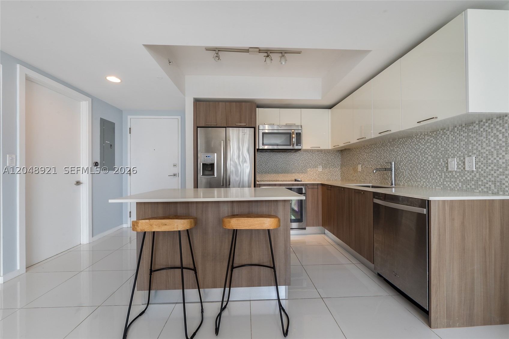 5252 PASEO CONDO - Residential
