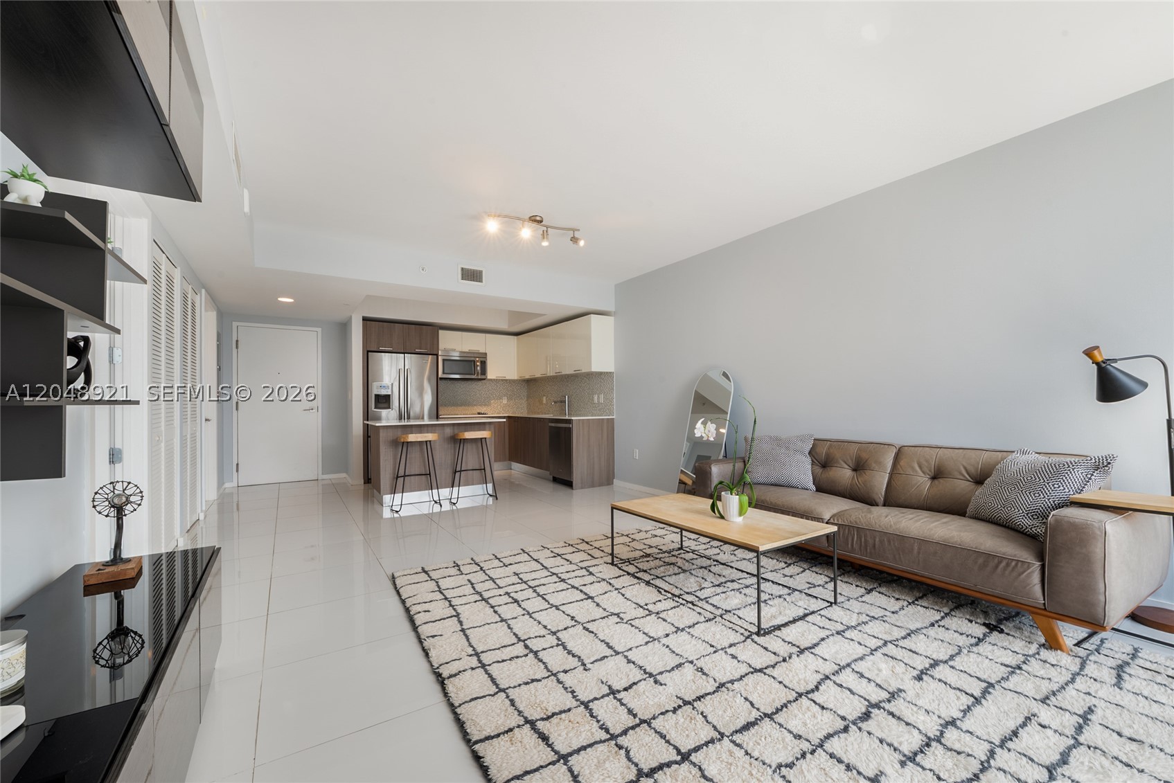 5252 PASEO CONDO - Residential