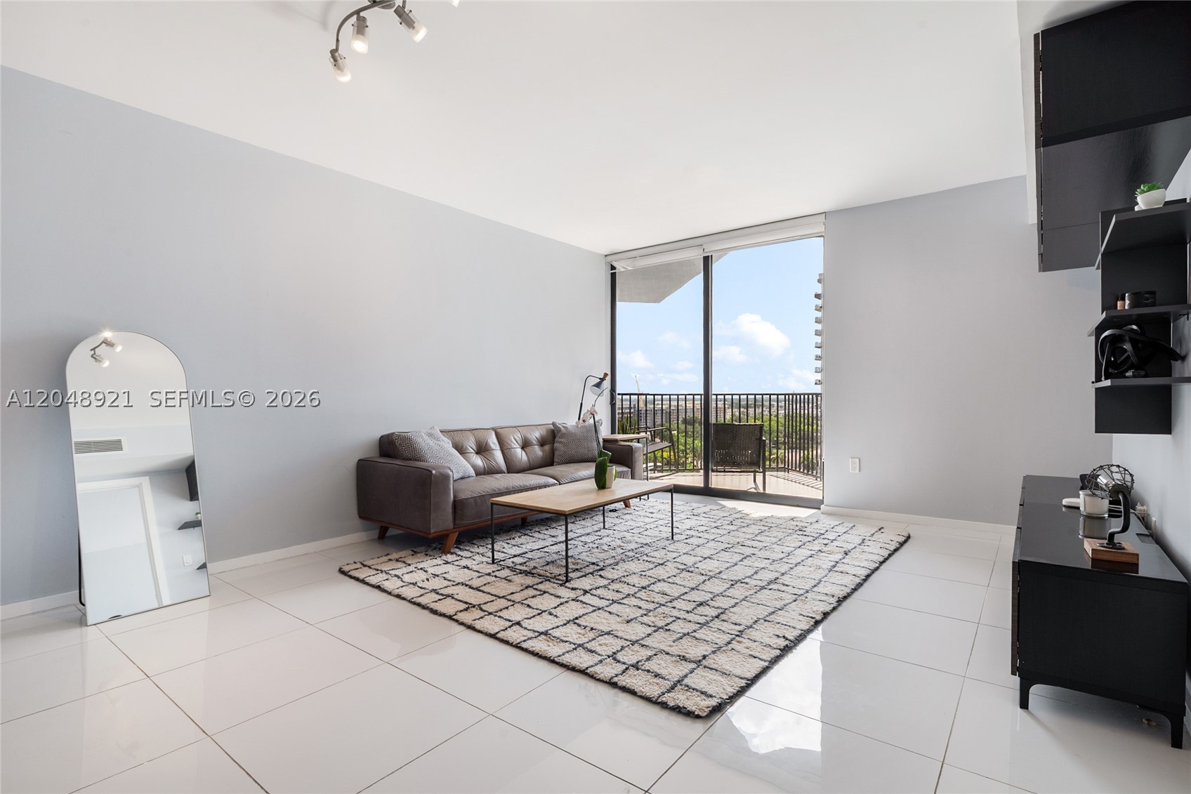 5252 PASEO CONDO - Residential