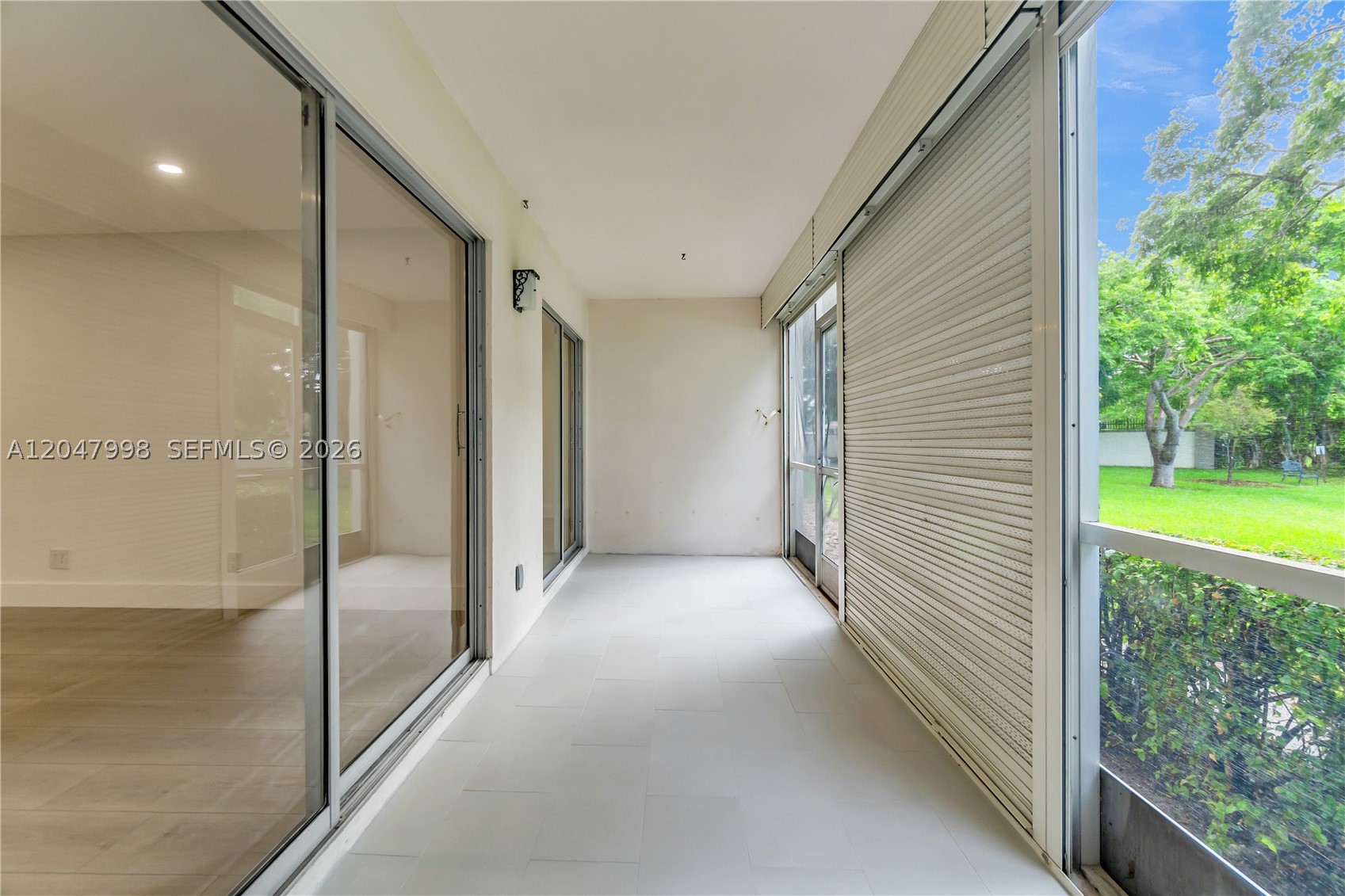 LUCAYA VILLAGE 1-E CONDO - Residential