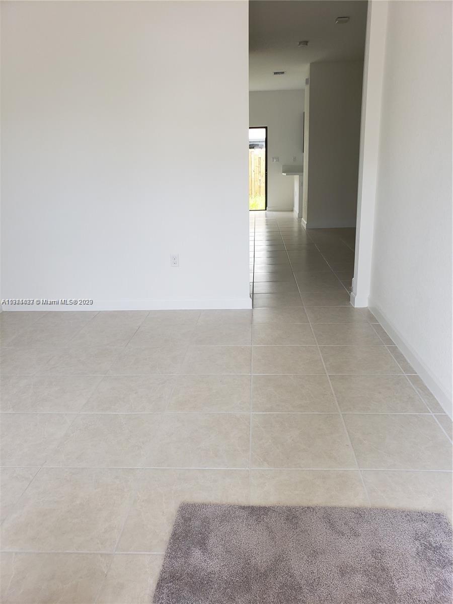 STELLAR PEMBROKE PINES - Residential