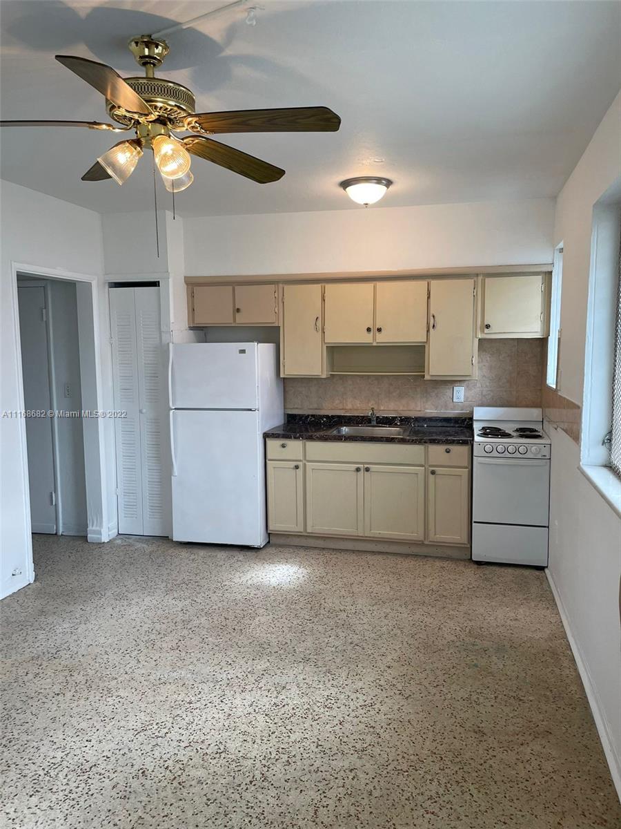 CITY OF MIAMI SOUTH - Residential Lease