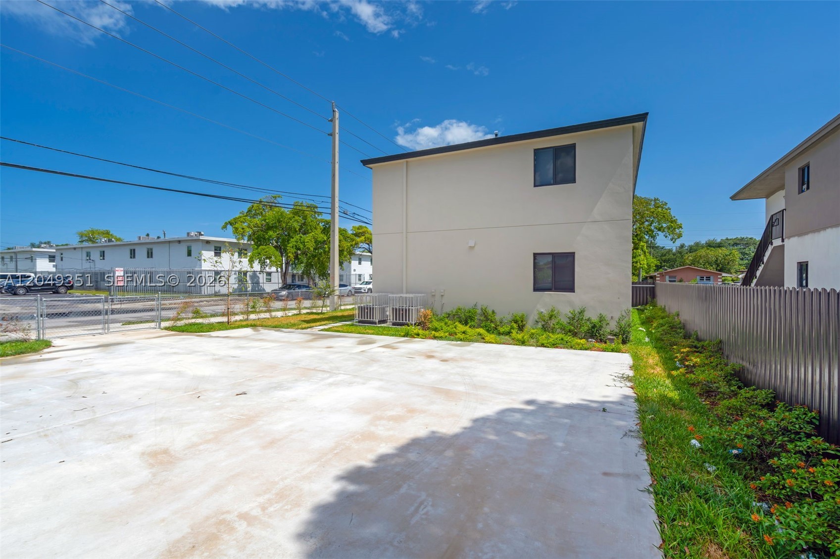 ORANGE RIDGE - Residential Lease