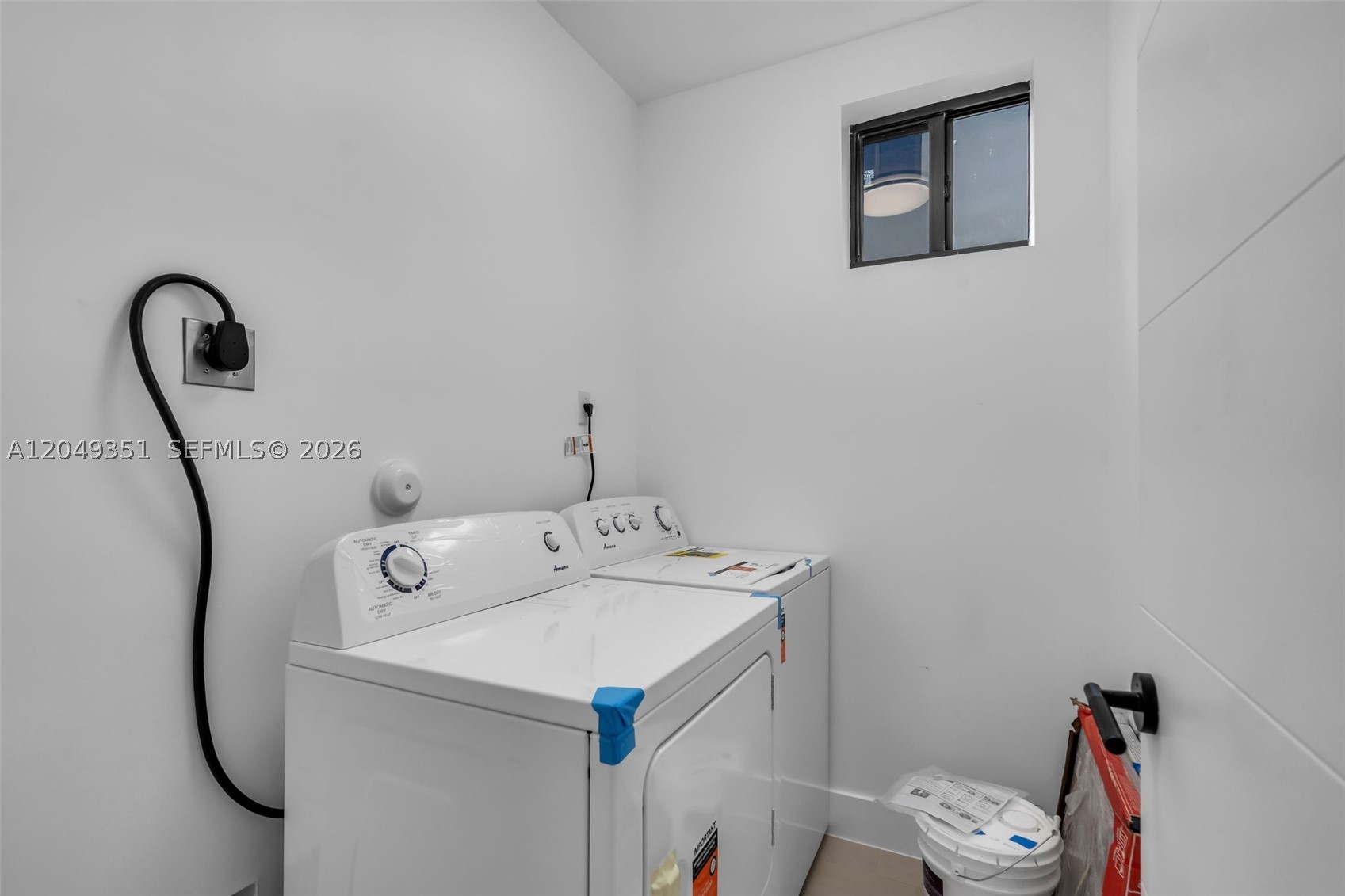 ORANGE RIDGE - Residential Lease