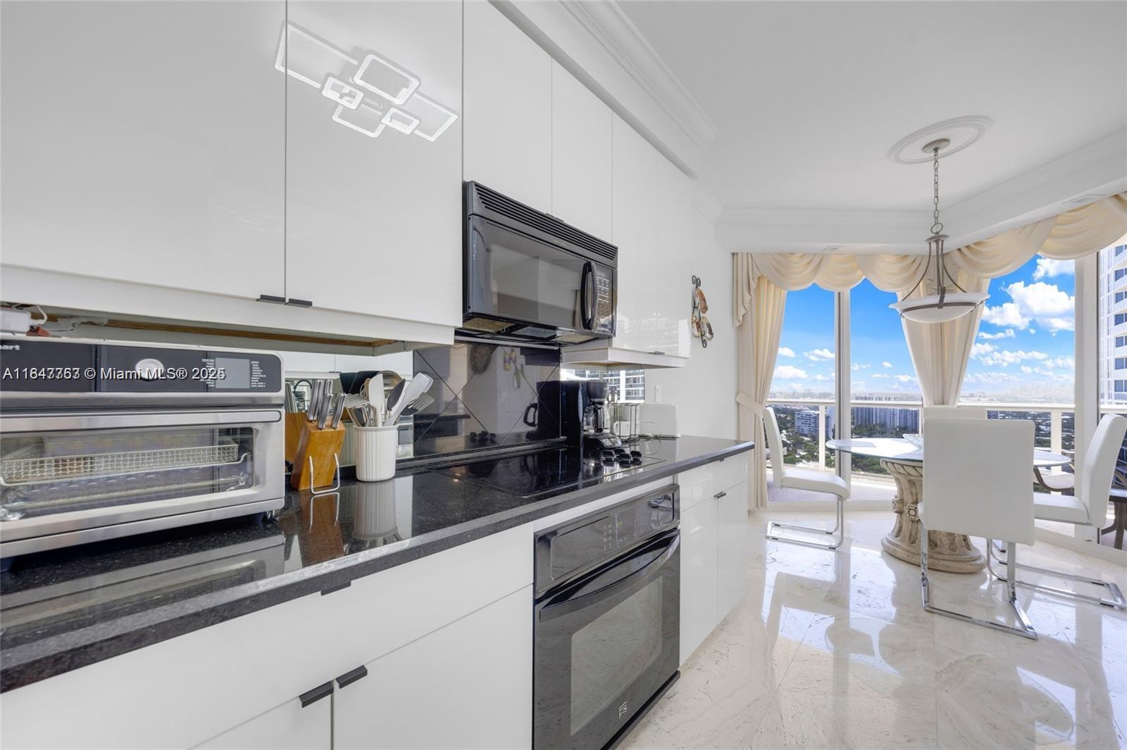 LHERMITAGE II CONDOMINIUM - Residential Lease
